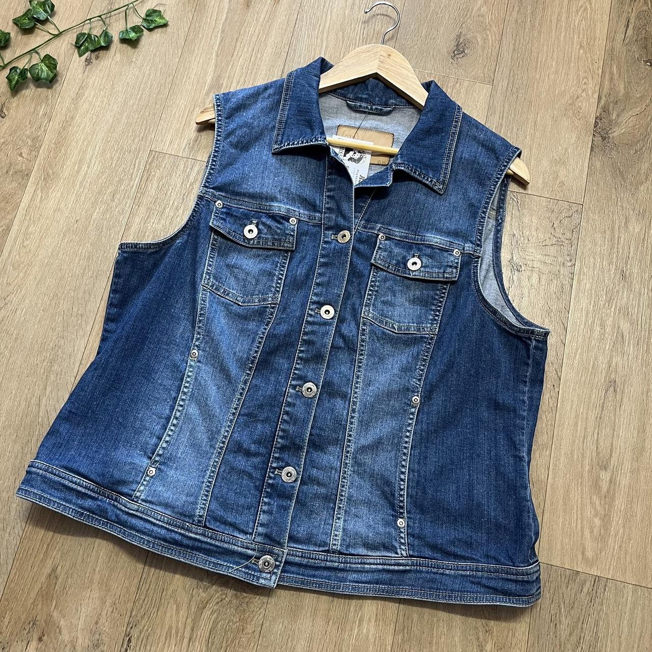 VINTAGE WOMENS BLUE DENIM VEST / WAISTCOAT SIZE 16... - Depop