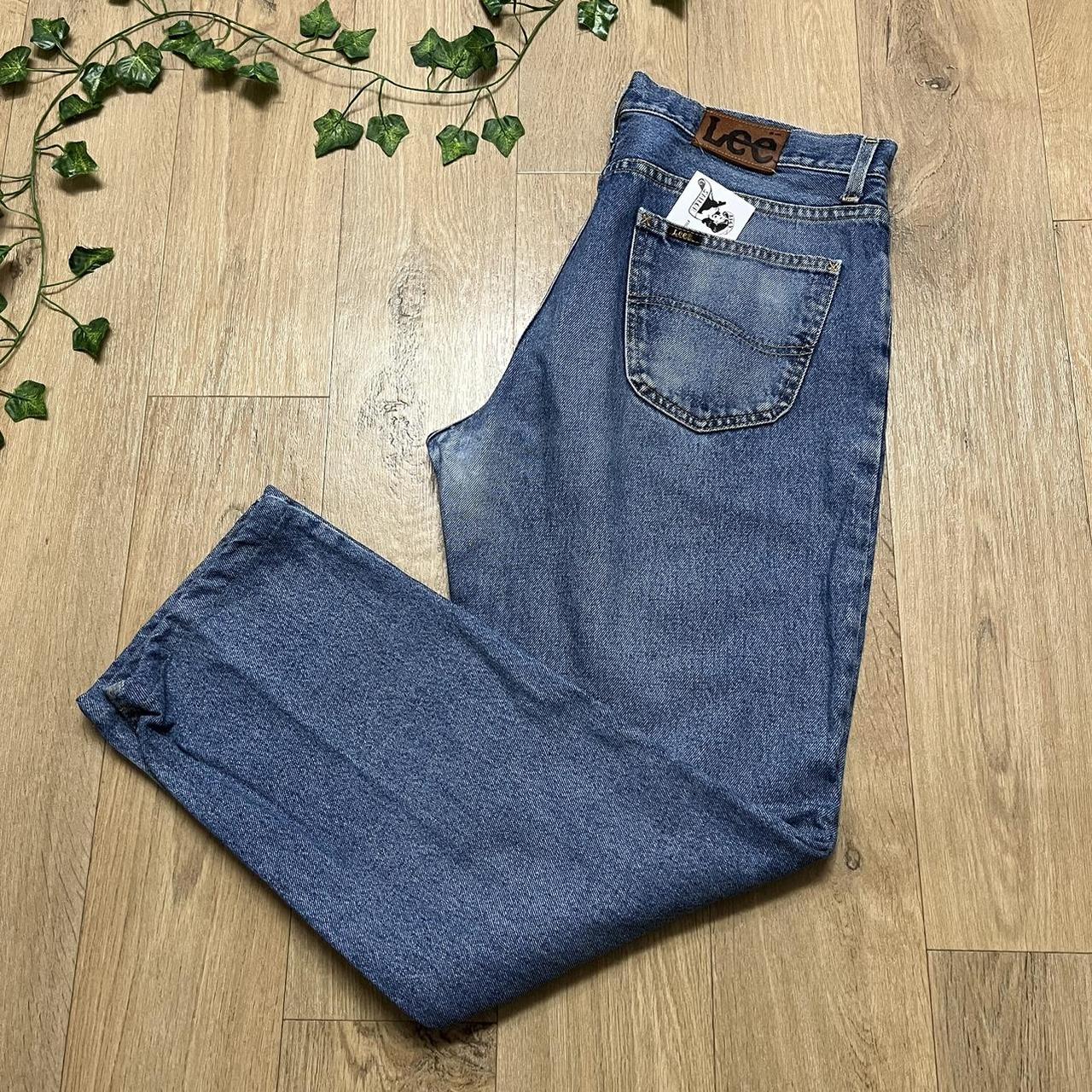 VINTAGE MEN'S LEE RELAXED JEANS SIZE W36 x - Depop