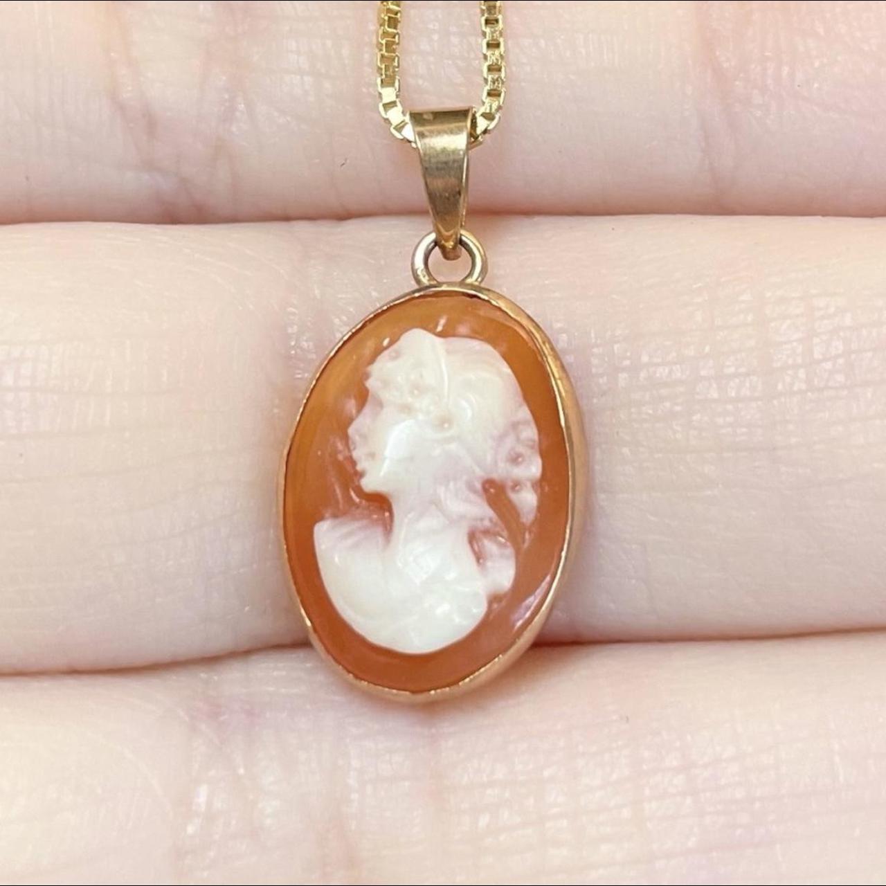 Flower Cameo Necklace · See Pompeii