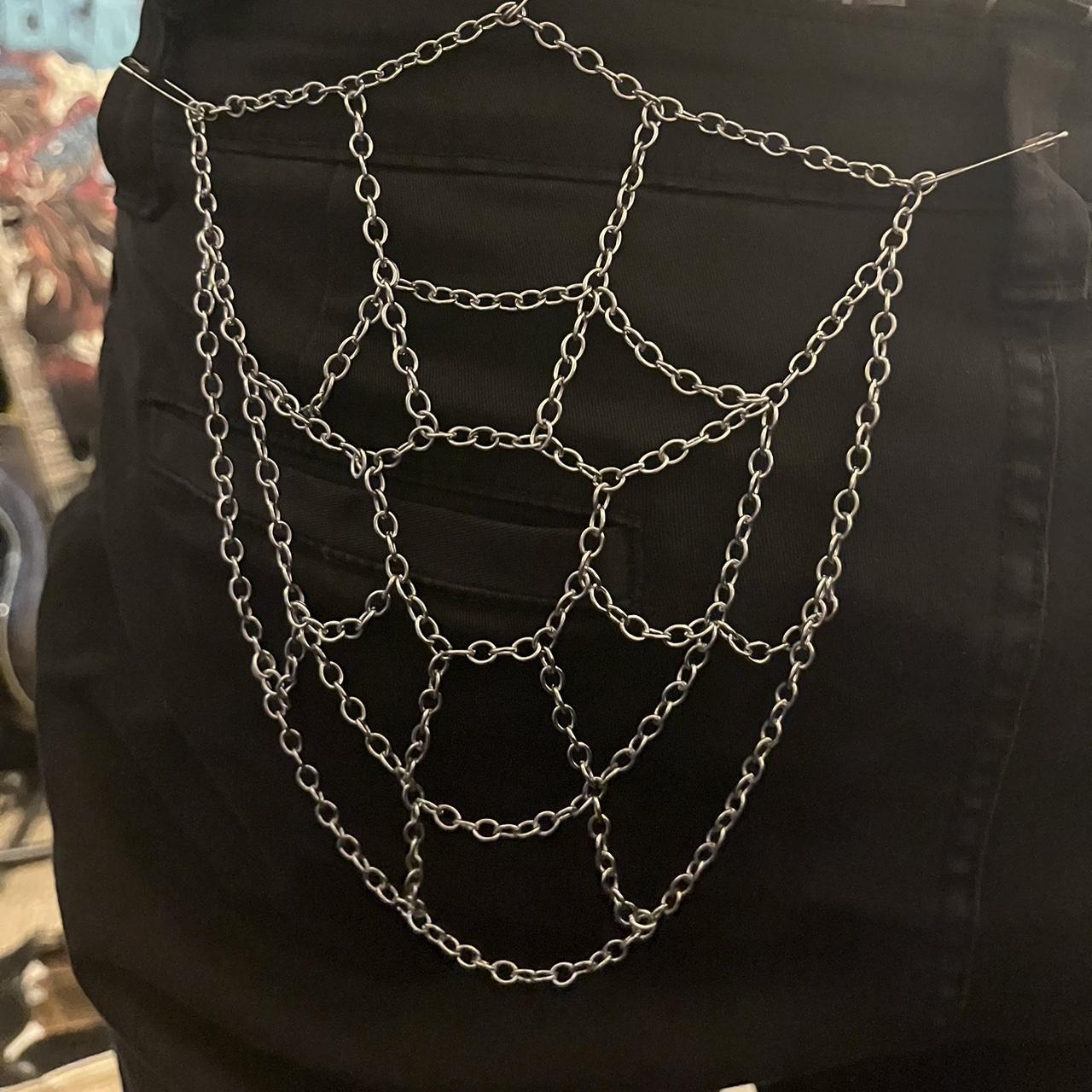 Spiderweb Belt Loop Chain