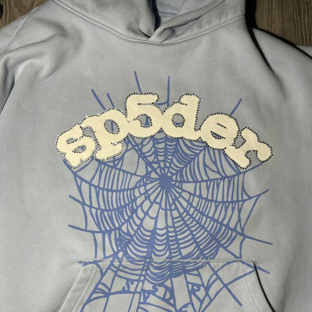 item listed by politeyncloset