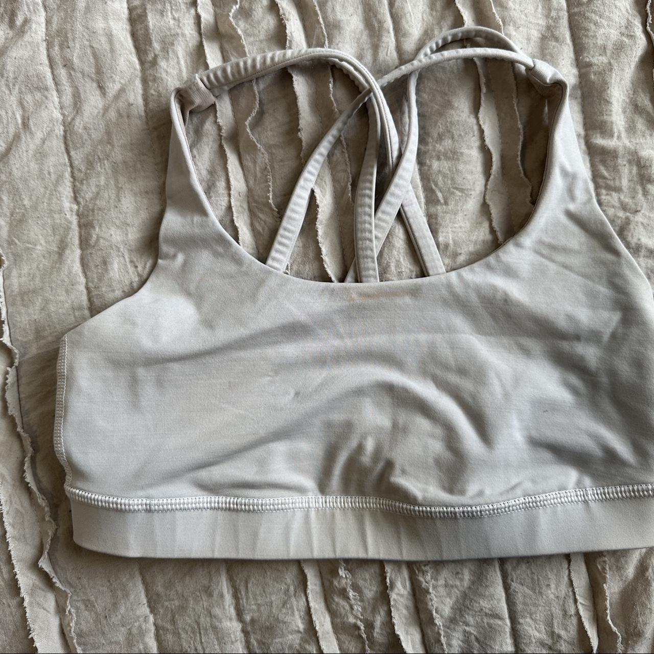 Lululemon sports bra Size: S #lululemon #workout... - Depop