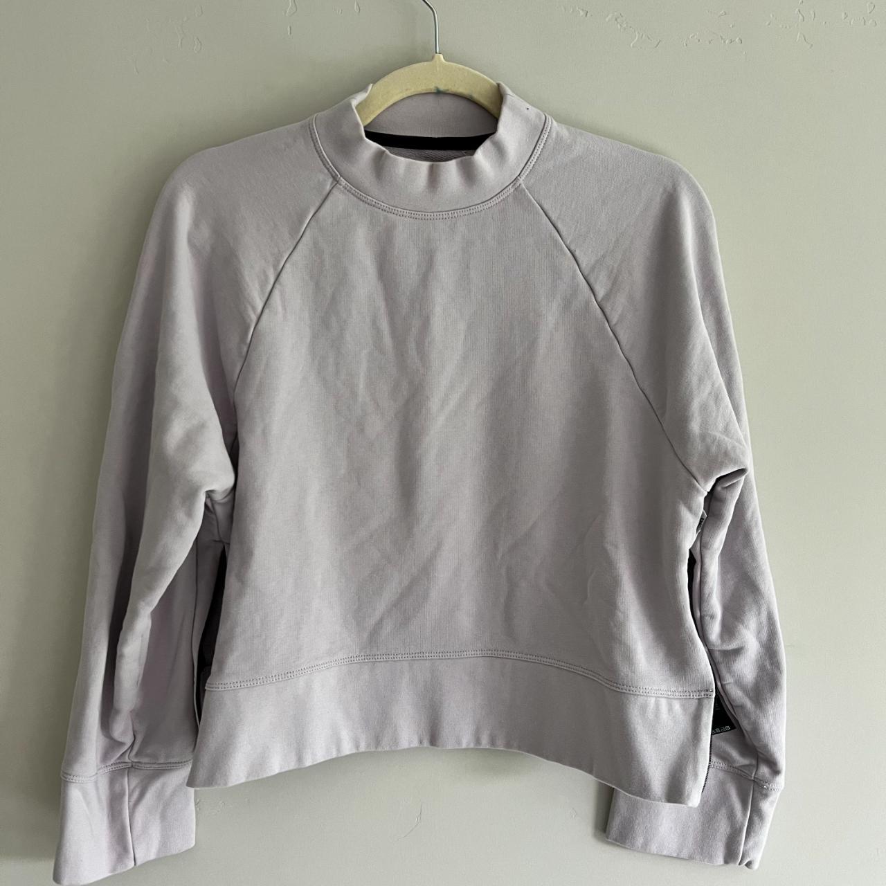 ON RUNNING CREW NECK size small, never worn Depop
