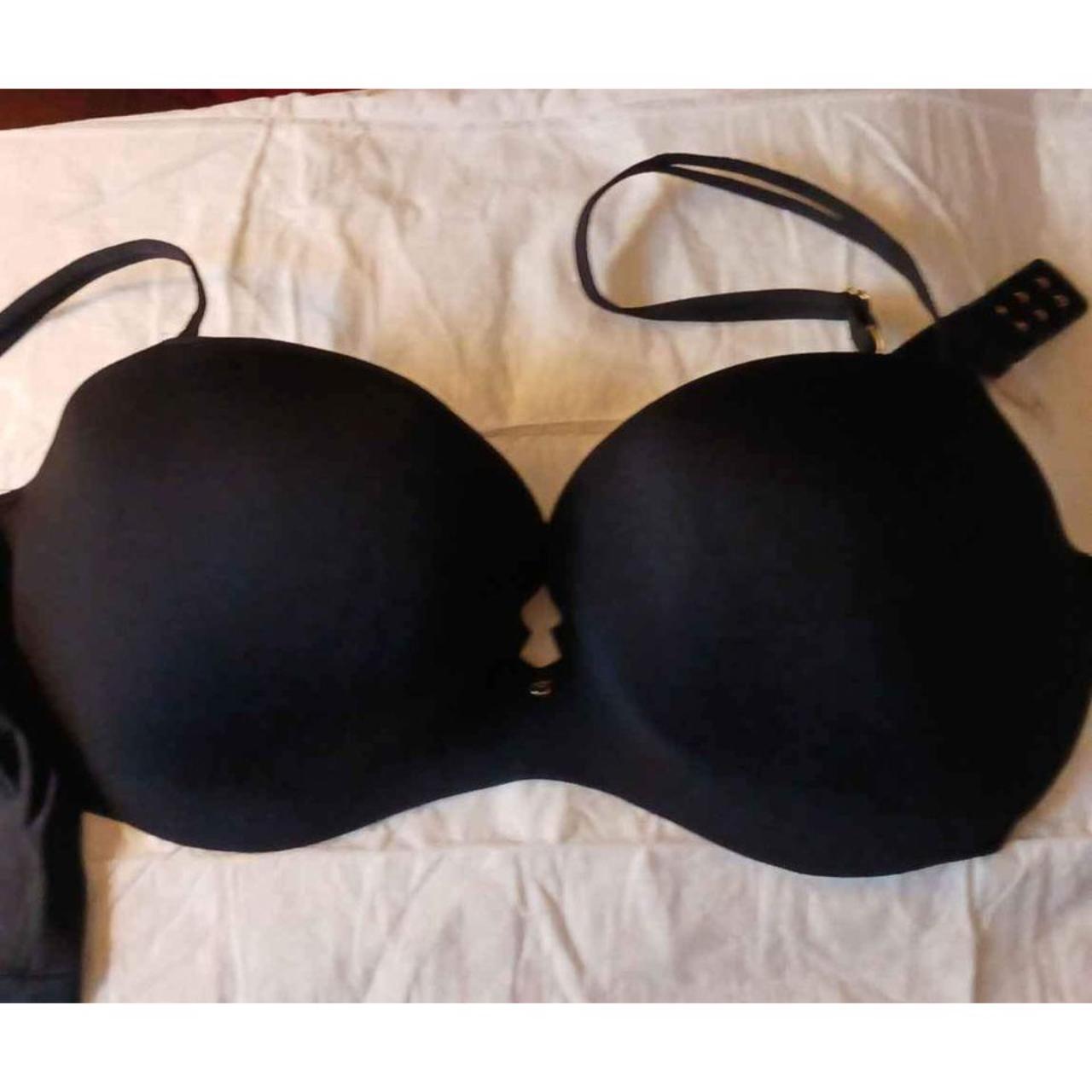 Victoria's Secret Very Sexy bra, size 38D. In... - Depop