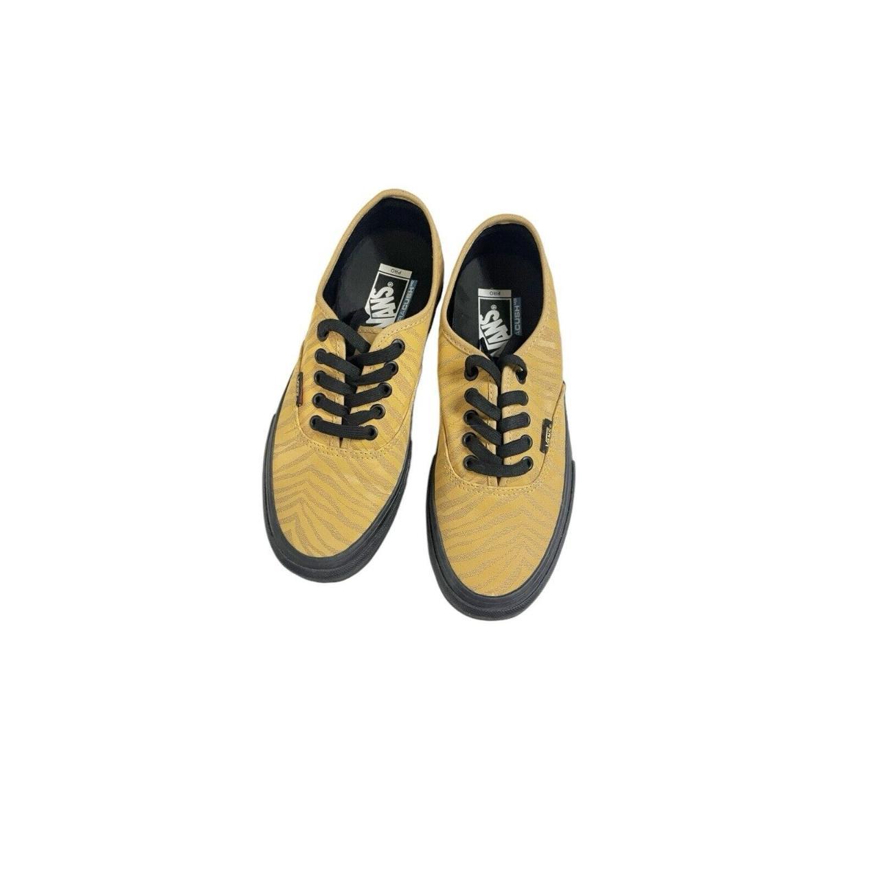 Yellow shops stripe vans