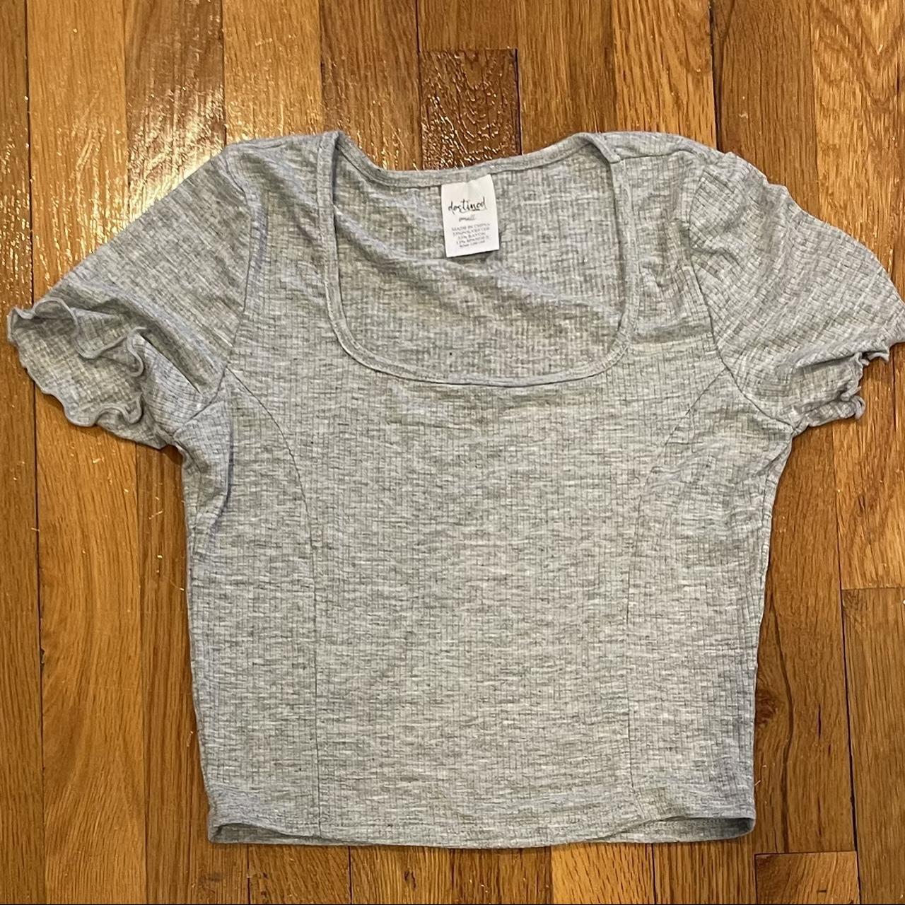 Women's Grey T-shirt | Depop