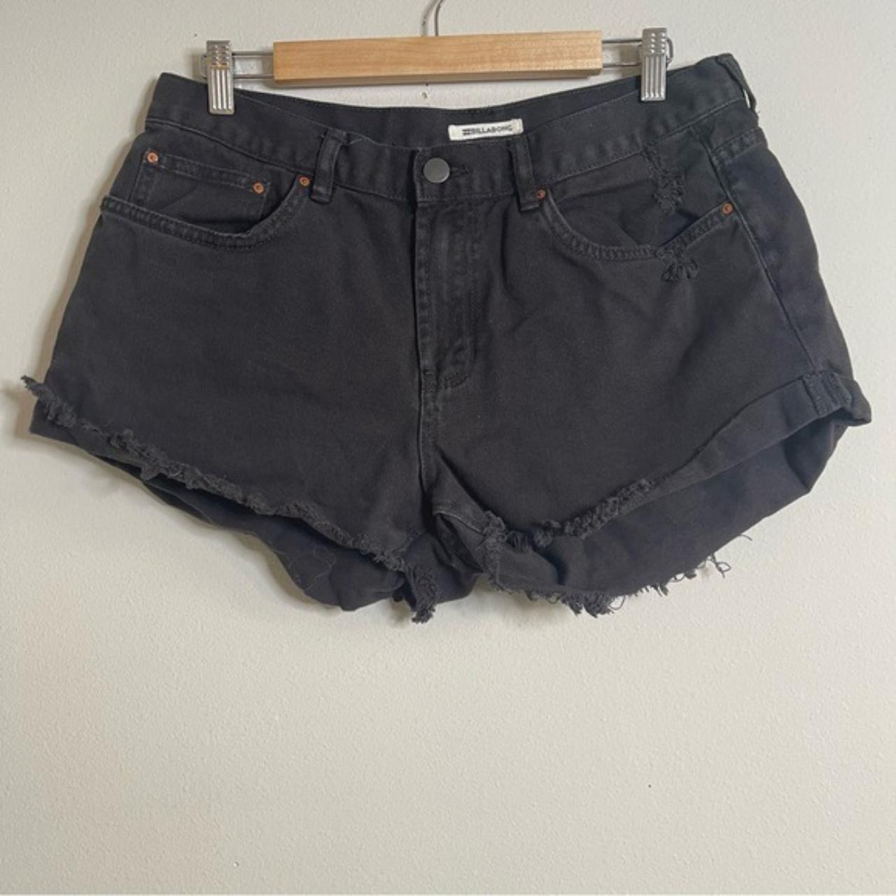 - Size 30 black Billabong High Rise Raw Hem Shorts... - Depop