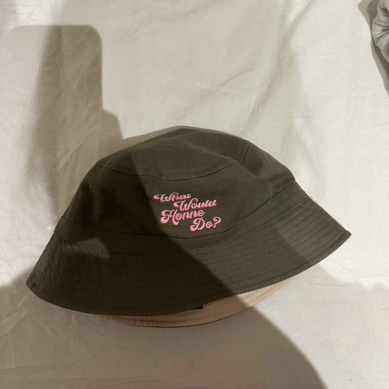 item listed by charlenekok