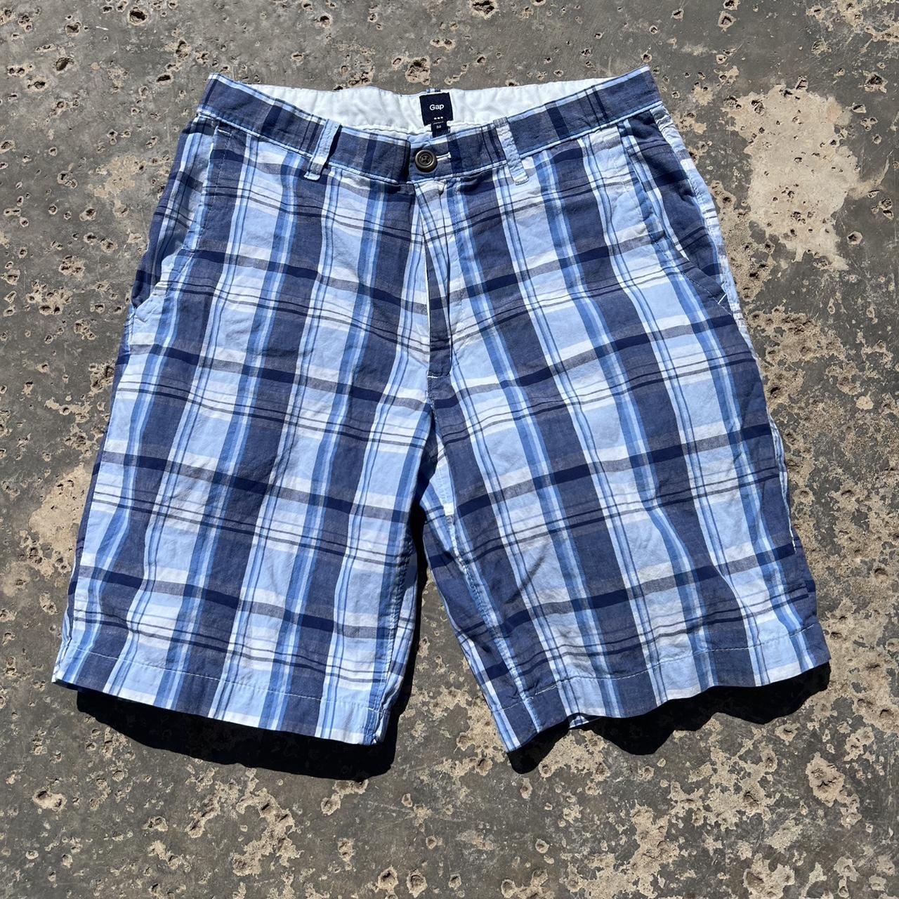 item listed by isellclothesb