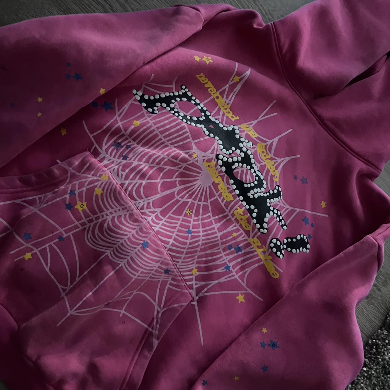 item listed by isellclothesb