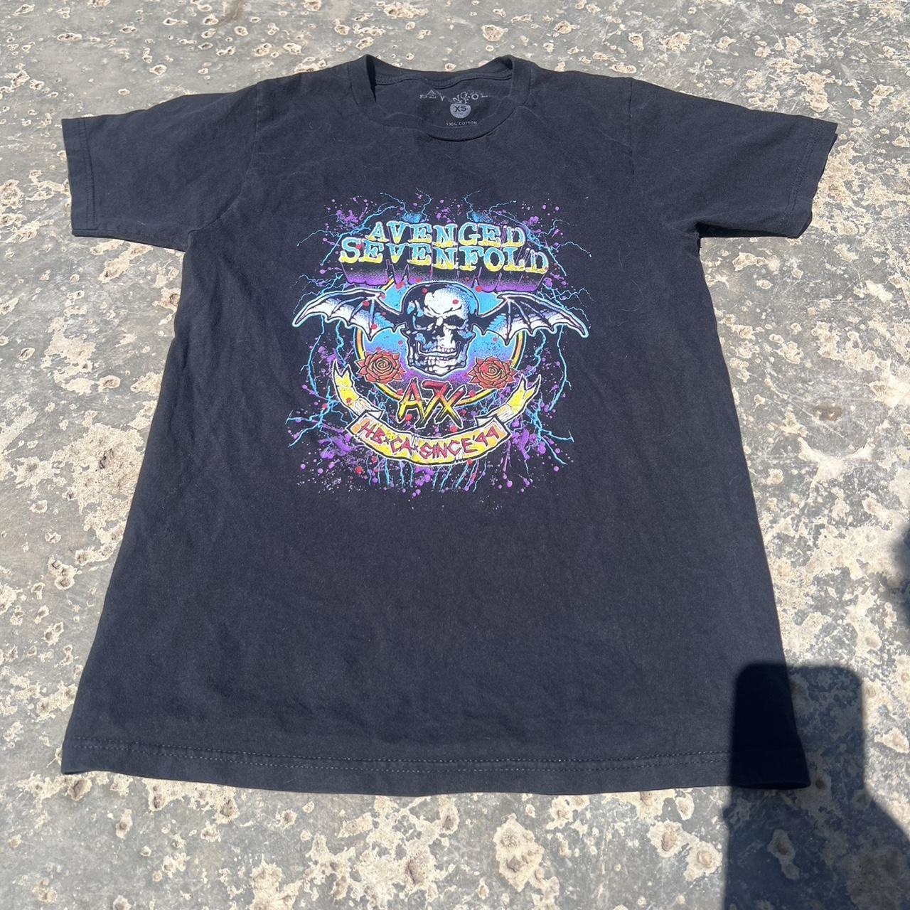 item listed by isellclothesb