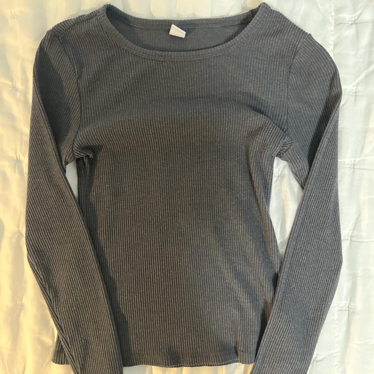 Old Navy Women's Grey and Navy Shirt Depop