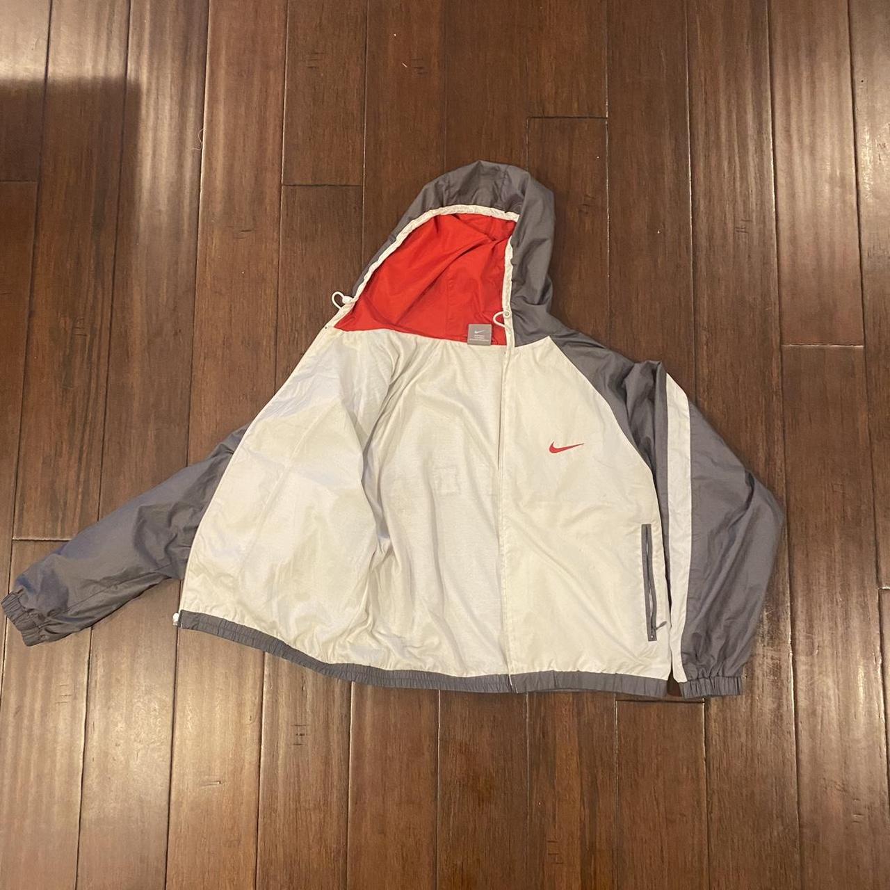 Nike Women's White and Red Jacket (4)