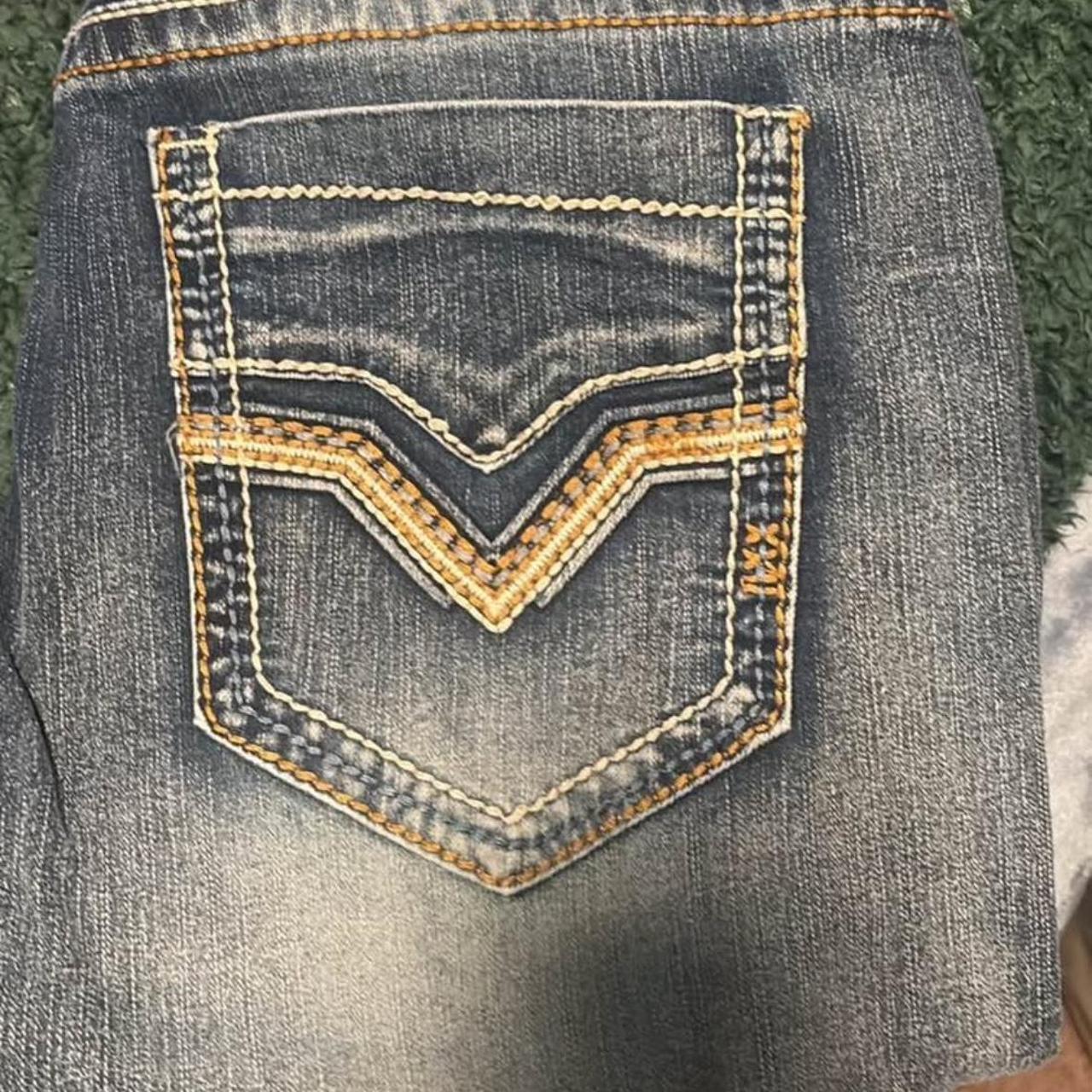 item listed by amberleecowley