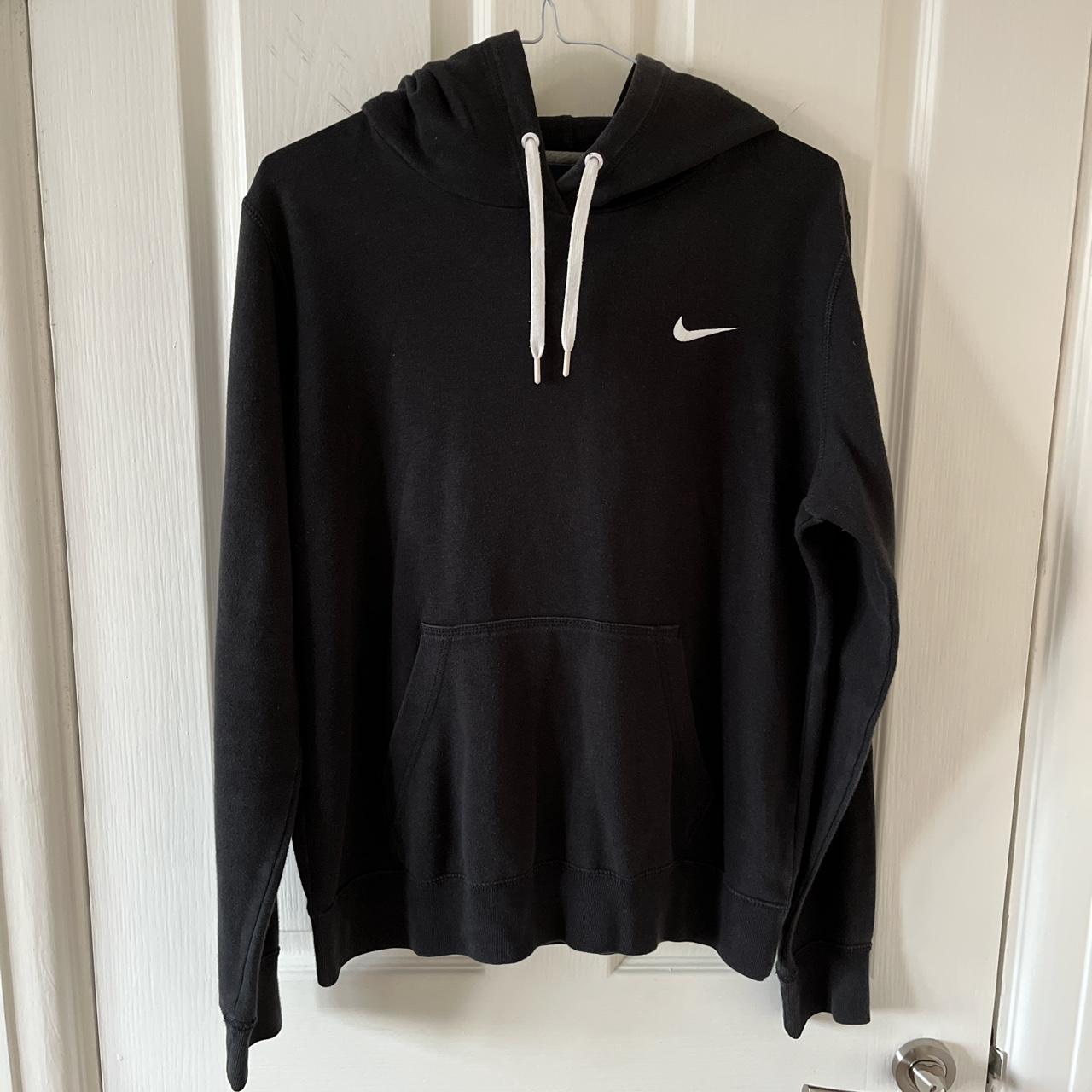 Nike Women's Black Hoodie | Depop