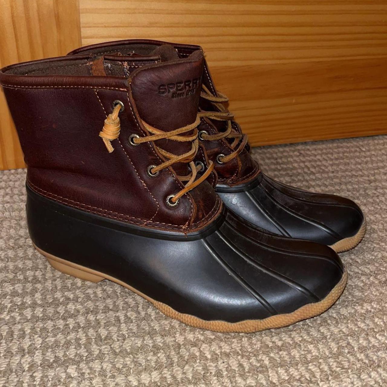 sperry duck boots tan