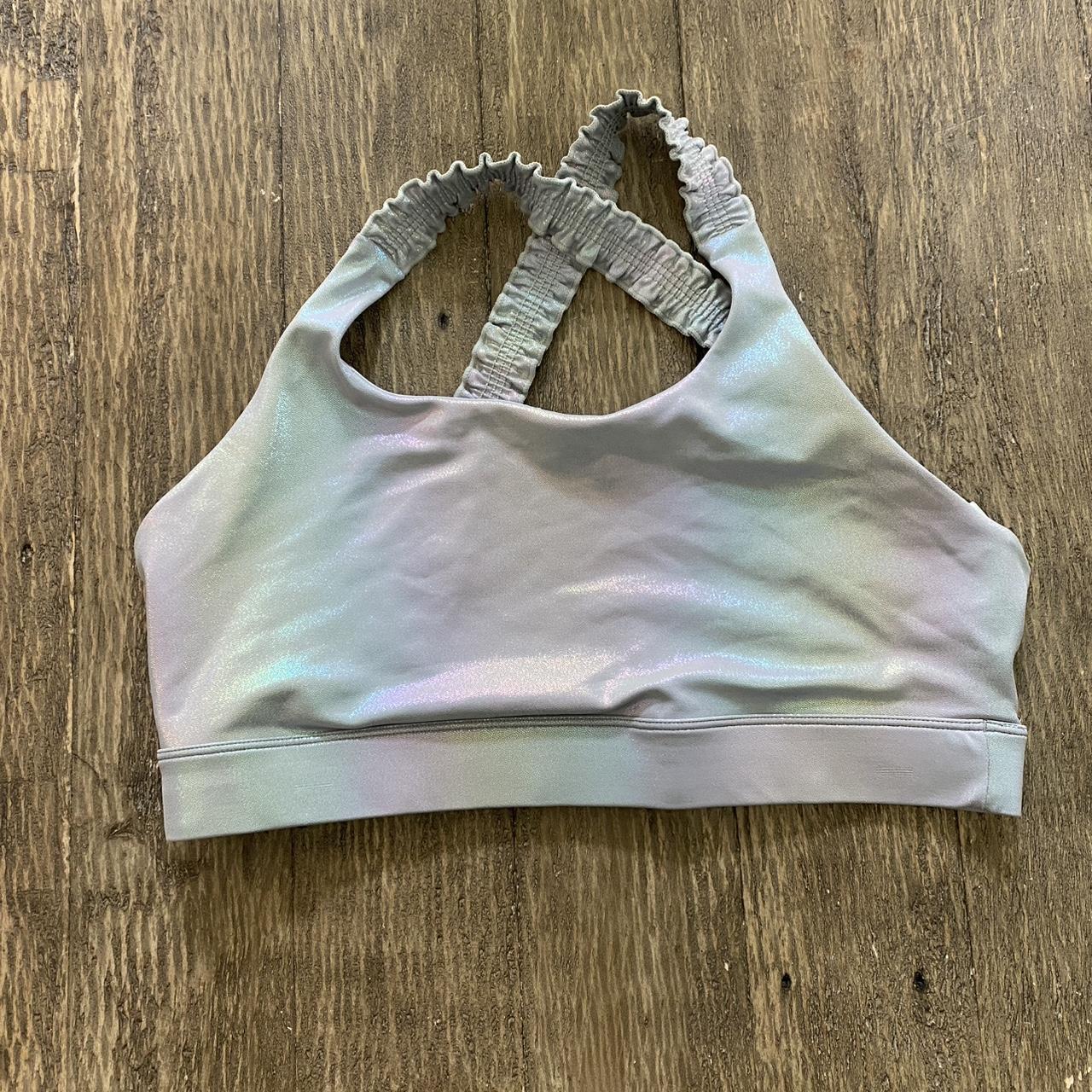 item listed by sarahschendzelos