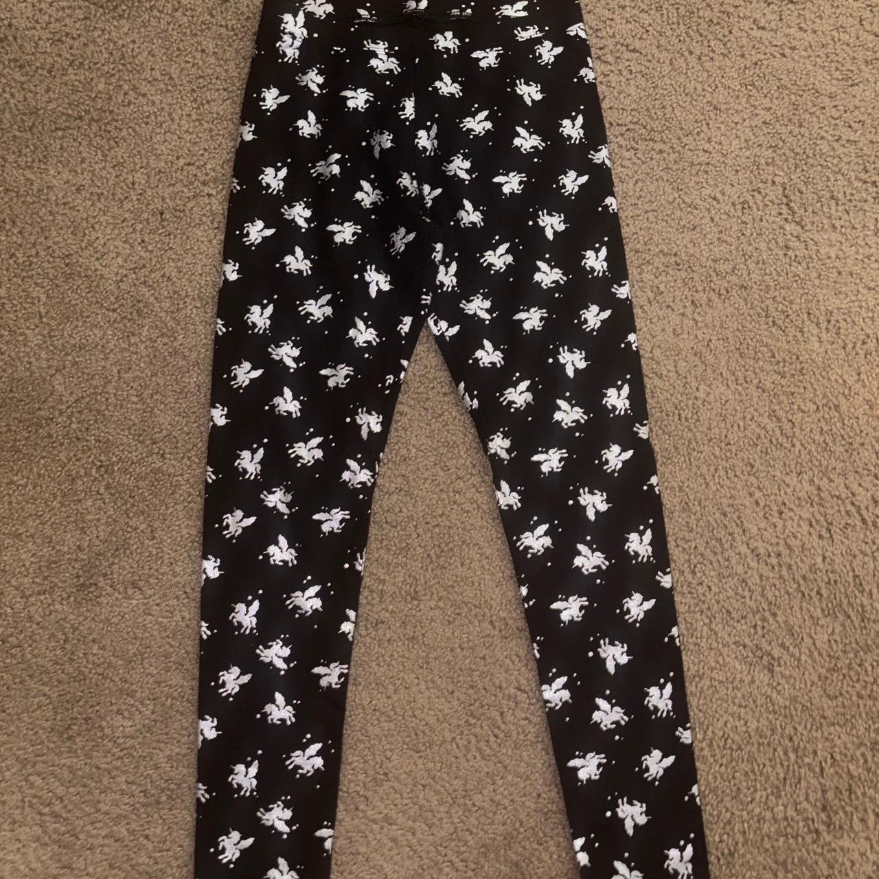 item listed by alizzae_89