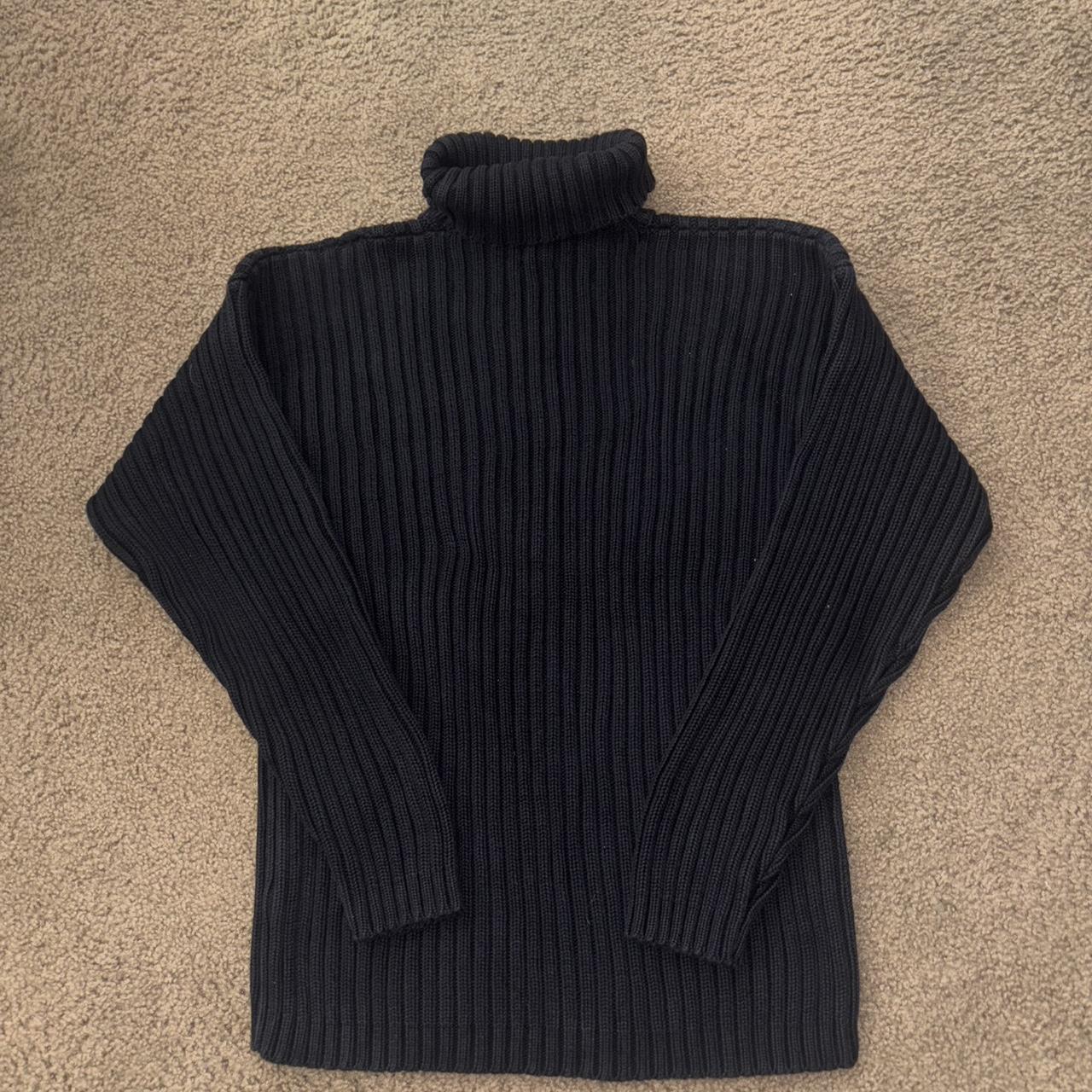 item listed by alizzae_89