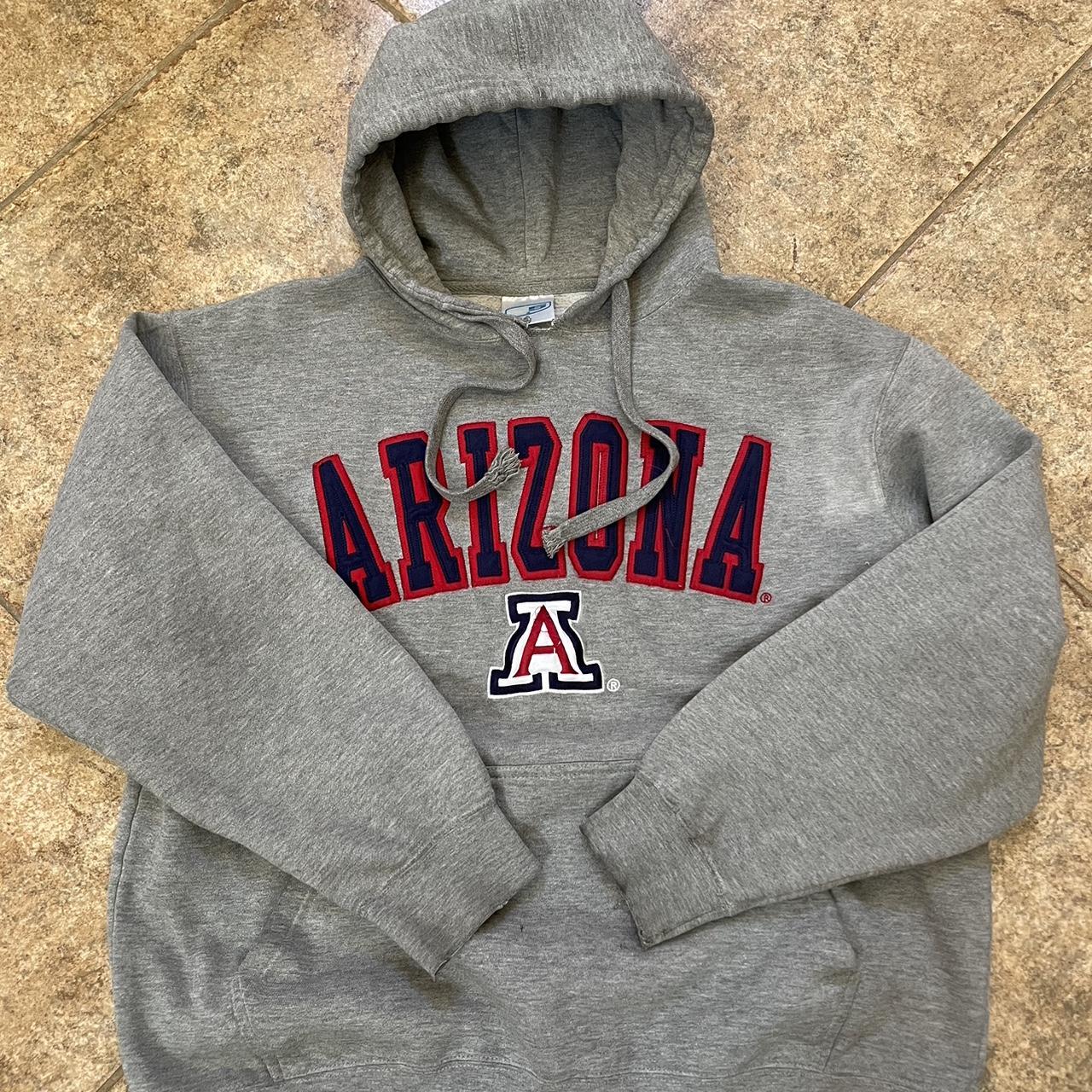 University of Arizona hoodie size L - Depop