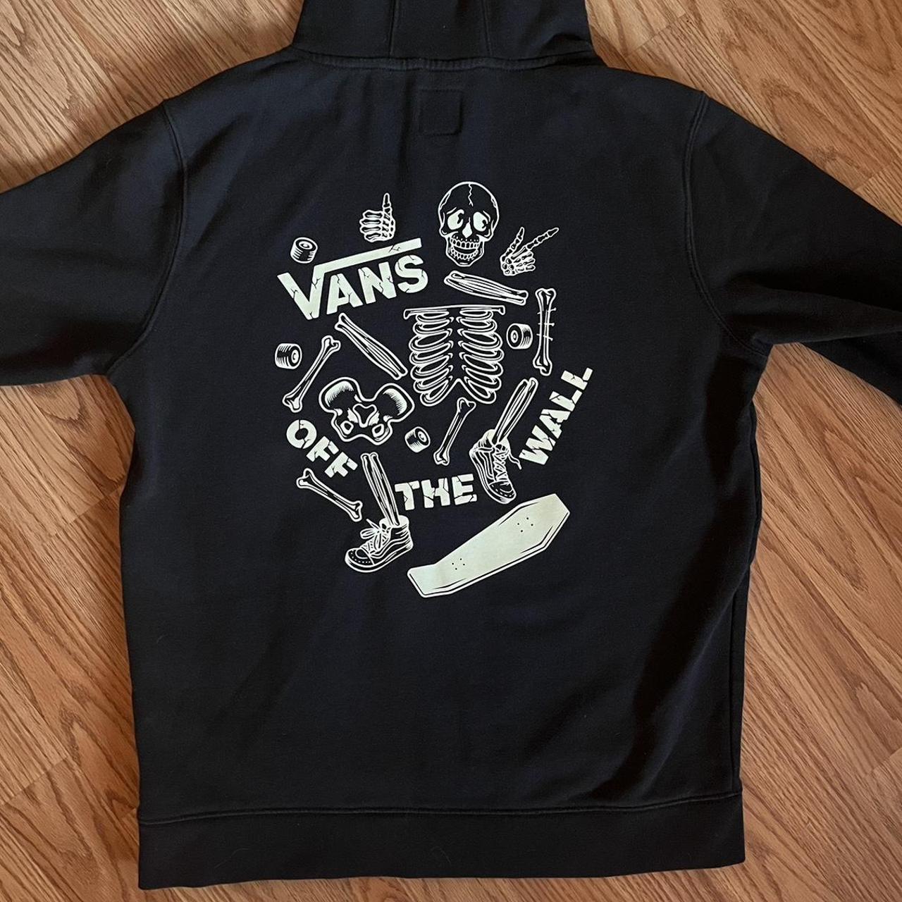 Vans discount skeleton hoodie