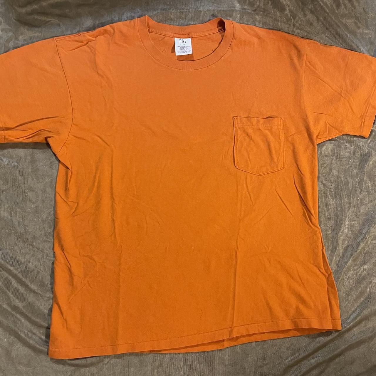 gap orange t shirt