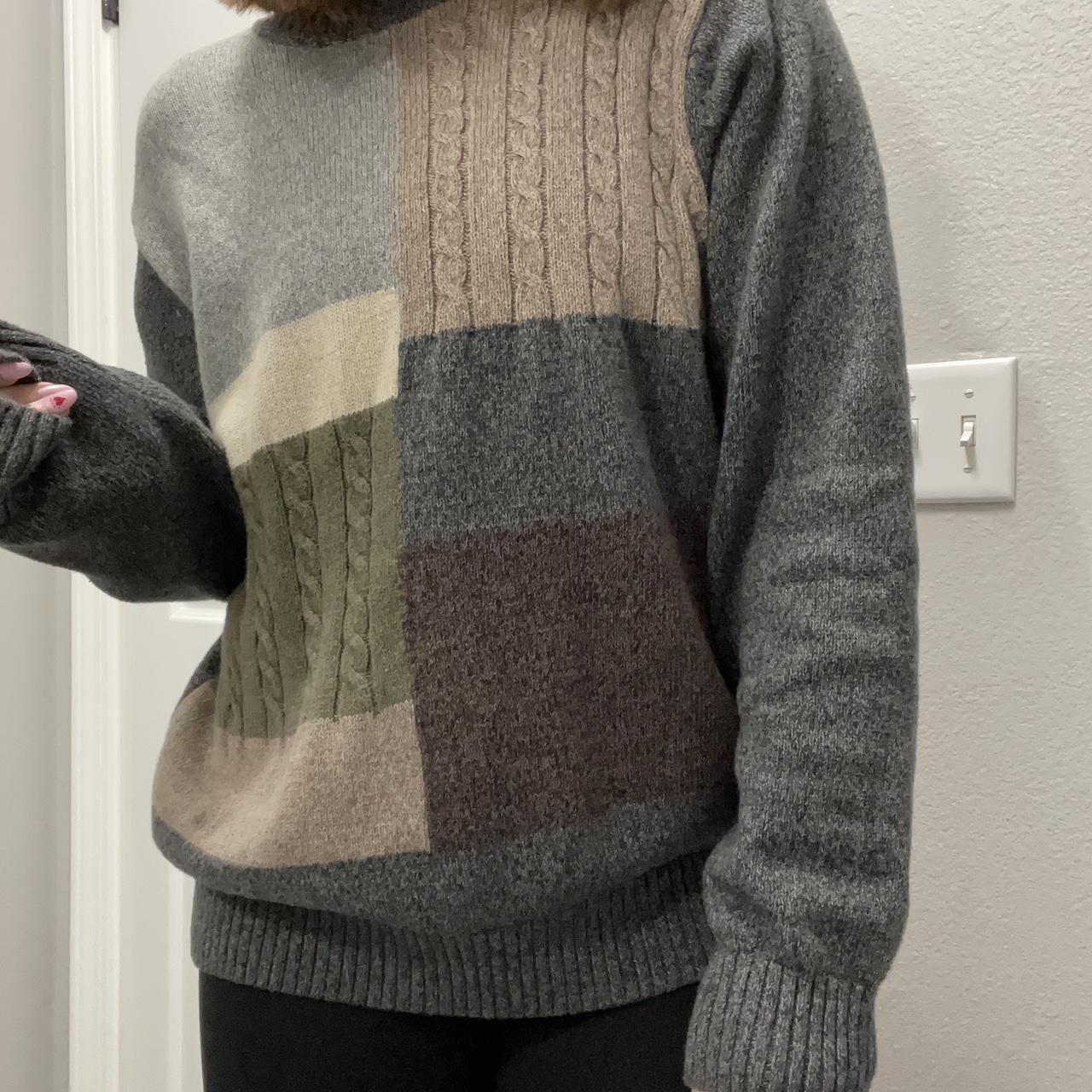 Geoffrey Beene Women's Grey and Brown Sweatshirt