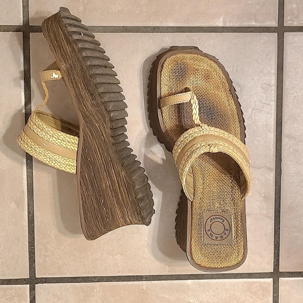 Steve Madden & Urban Outfitters Are Bringing Back These 90s Platform Sandals  | Steve madden platform sandals, 90s platform sandals, Platform sandals  heels