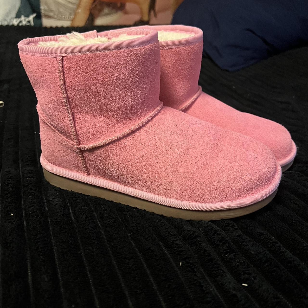 UGG Boots Pink size newest 4Y