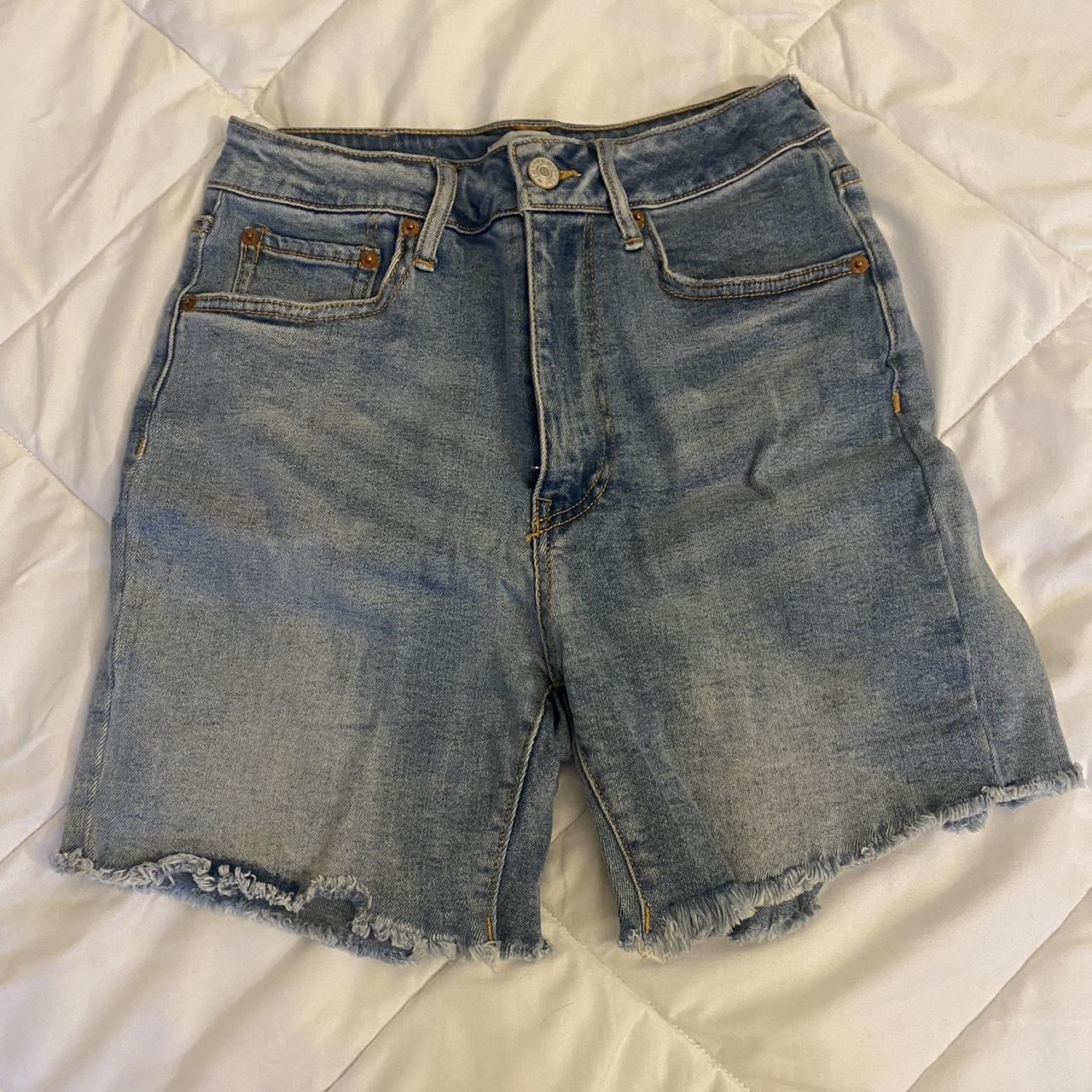 Above the knee/ mid thigh Jorts - Depop