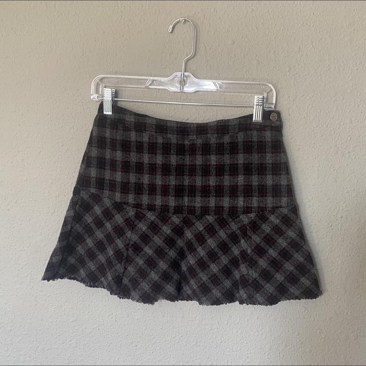 American Eagle Plaid Skirt 💋 Plaid black/gray Cute... - Depop