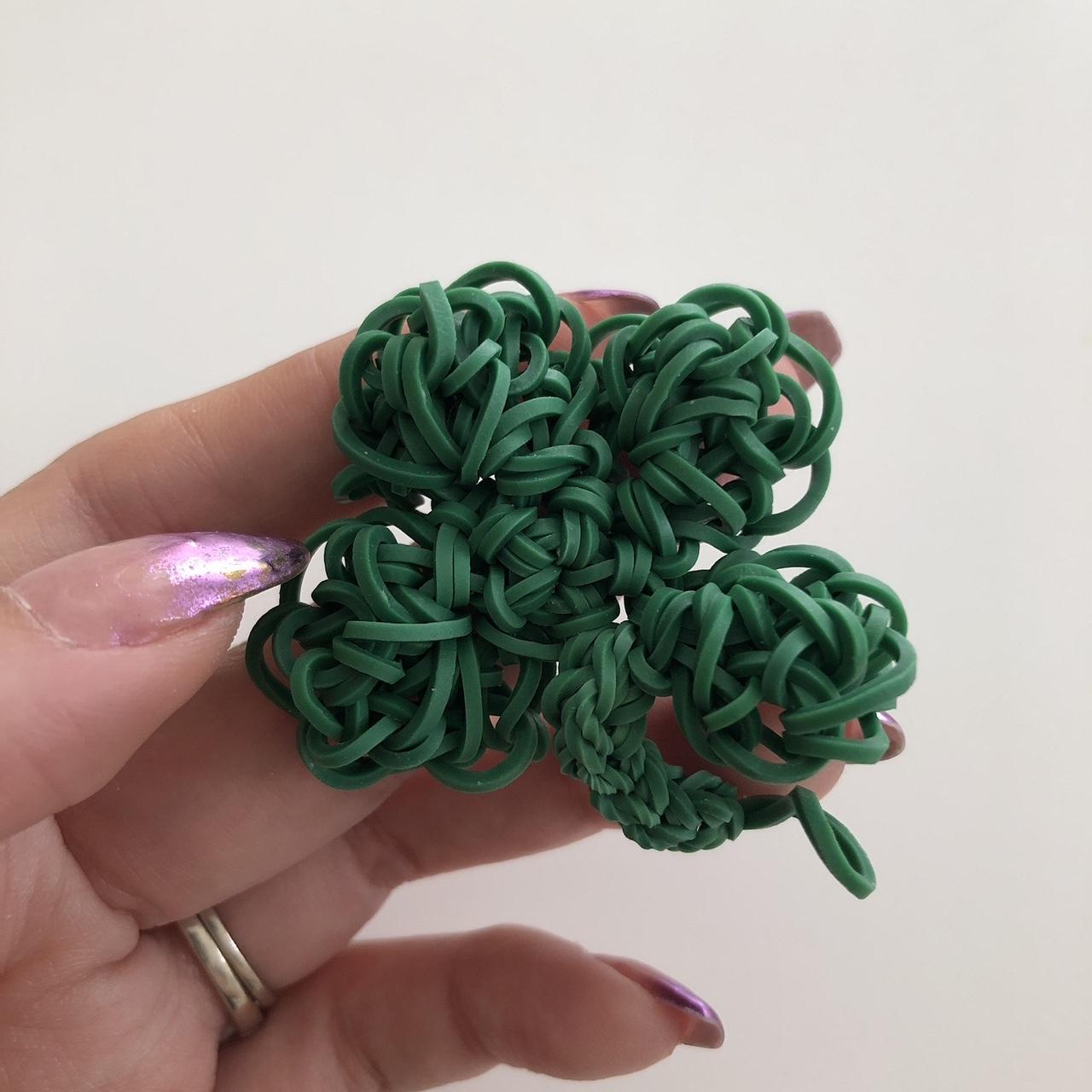 Rainbowloom loomigurumi 4 leaf clover #clover - Depop