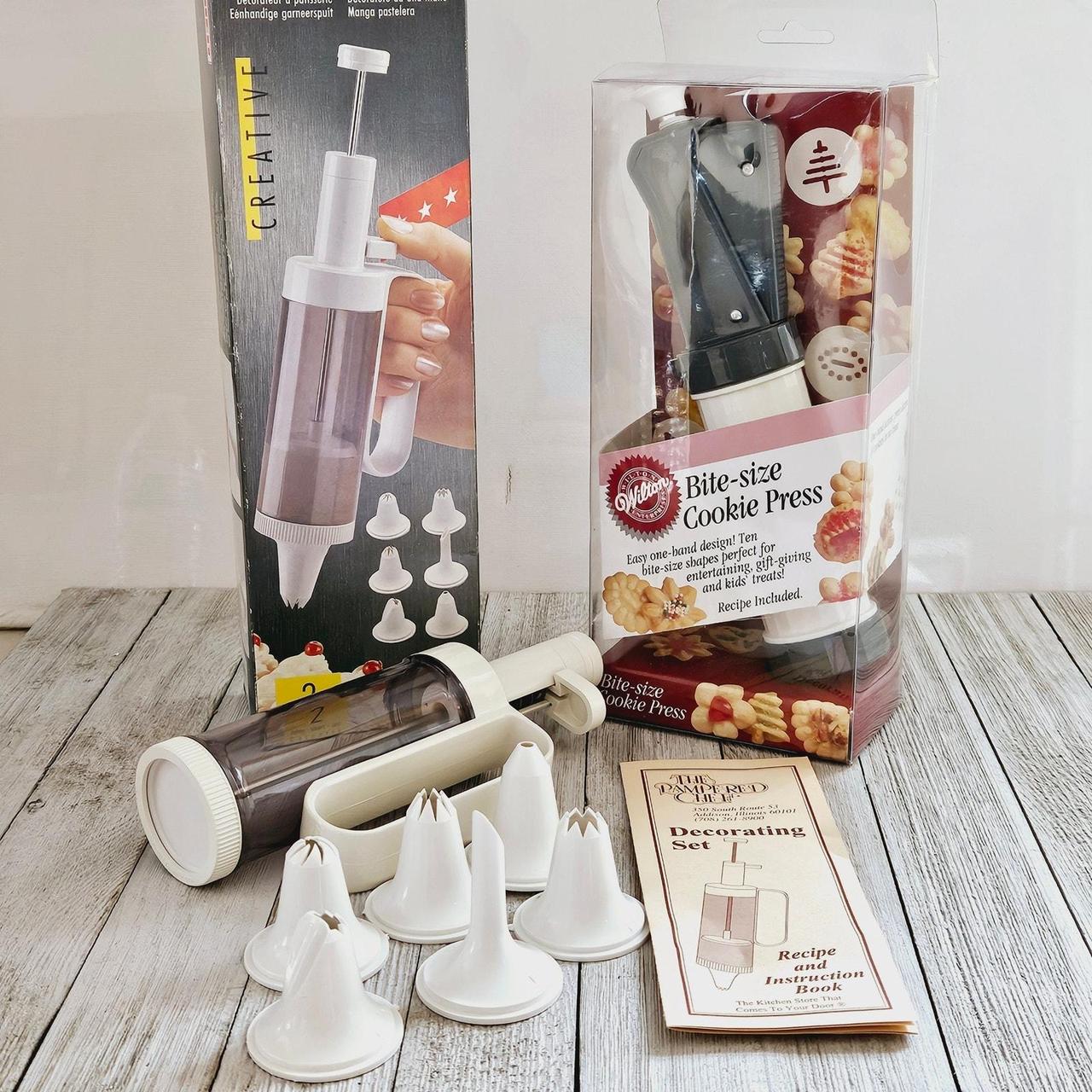 Gorgeous vintage sale cooky press & cake decorating set|