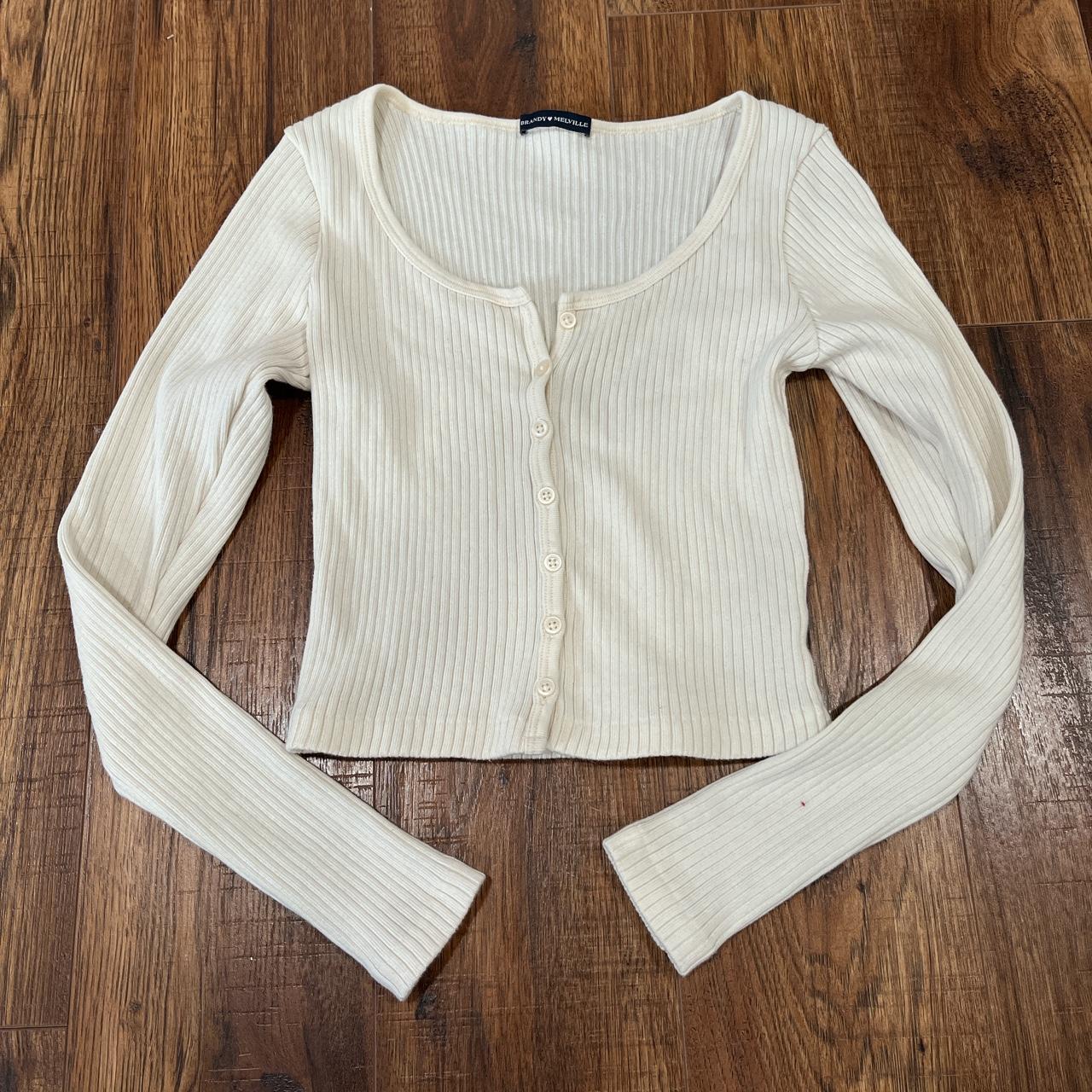 Brandy Melville Women's T-shirt | Depop