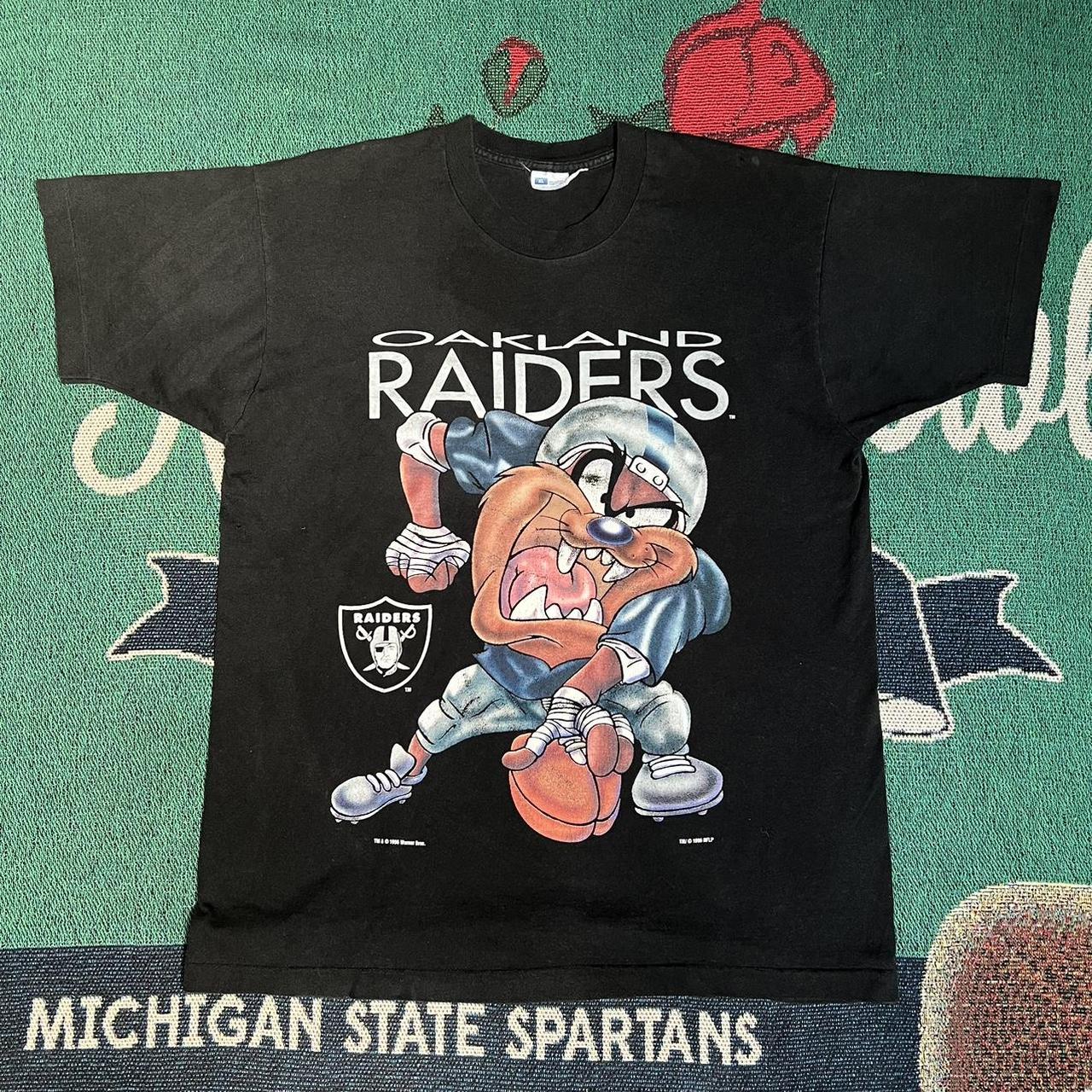 Authentic vintage RARE Los Angeles Raiders Football 1995 Tasmanian Devil  graphic tee shirt unisex XL