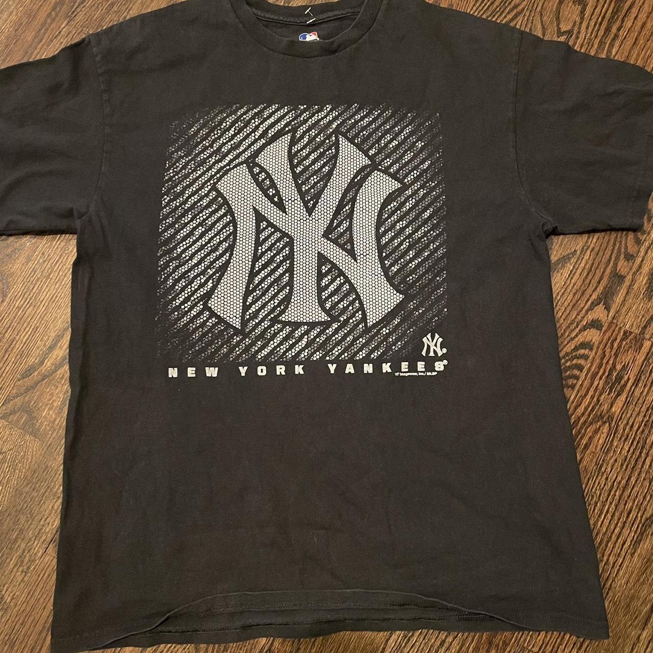 Vintage NY Yankees tee Size mens L $10 #unique - Depop