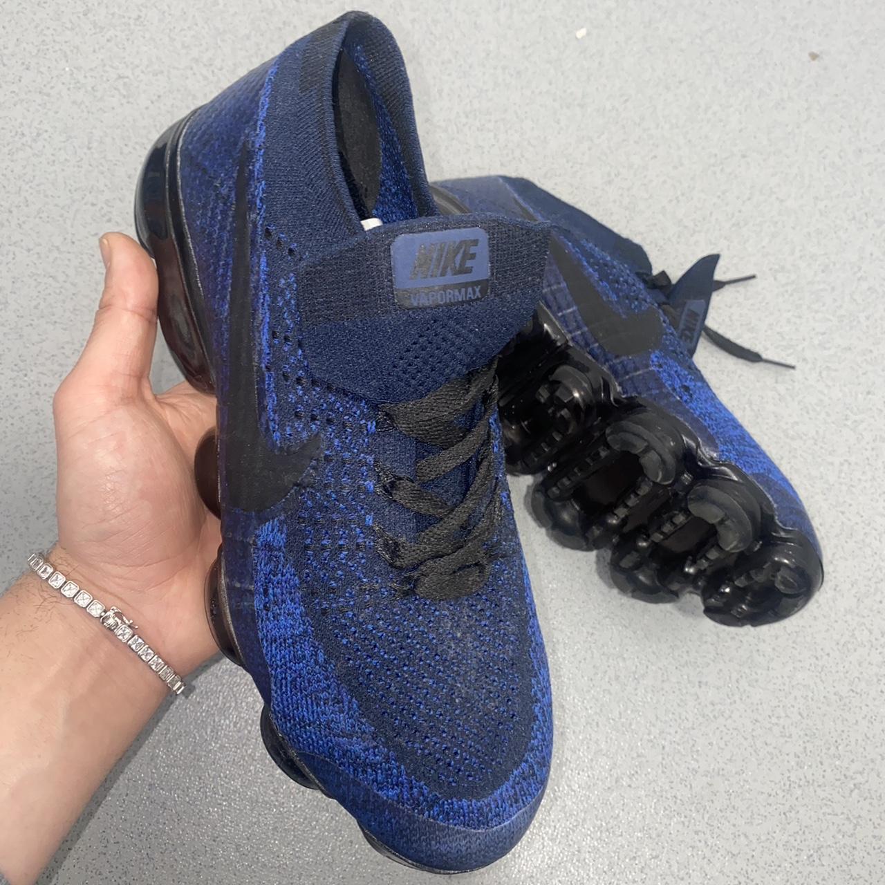 Navy store flyknit vapormax