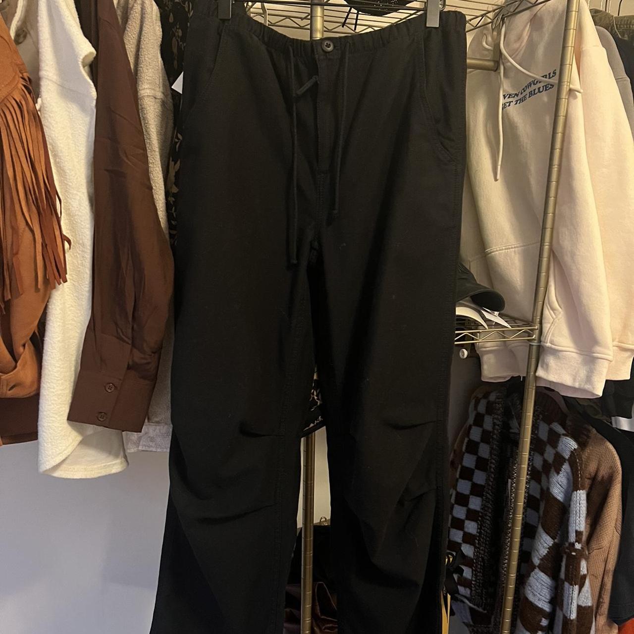 Aritzia Women's Black Trousers Depop