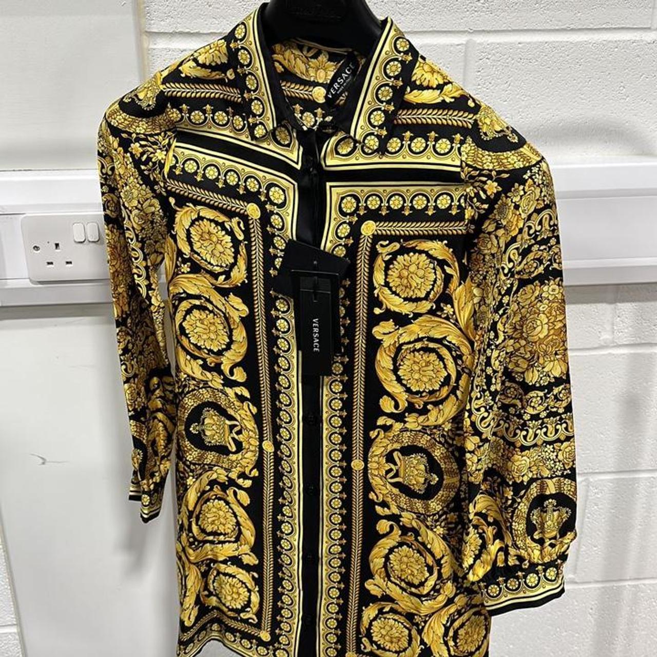 Versace Men's Robe Depop