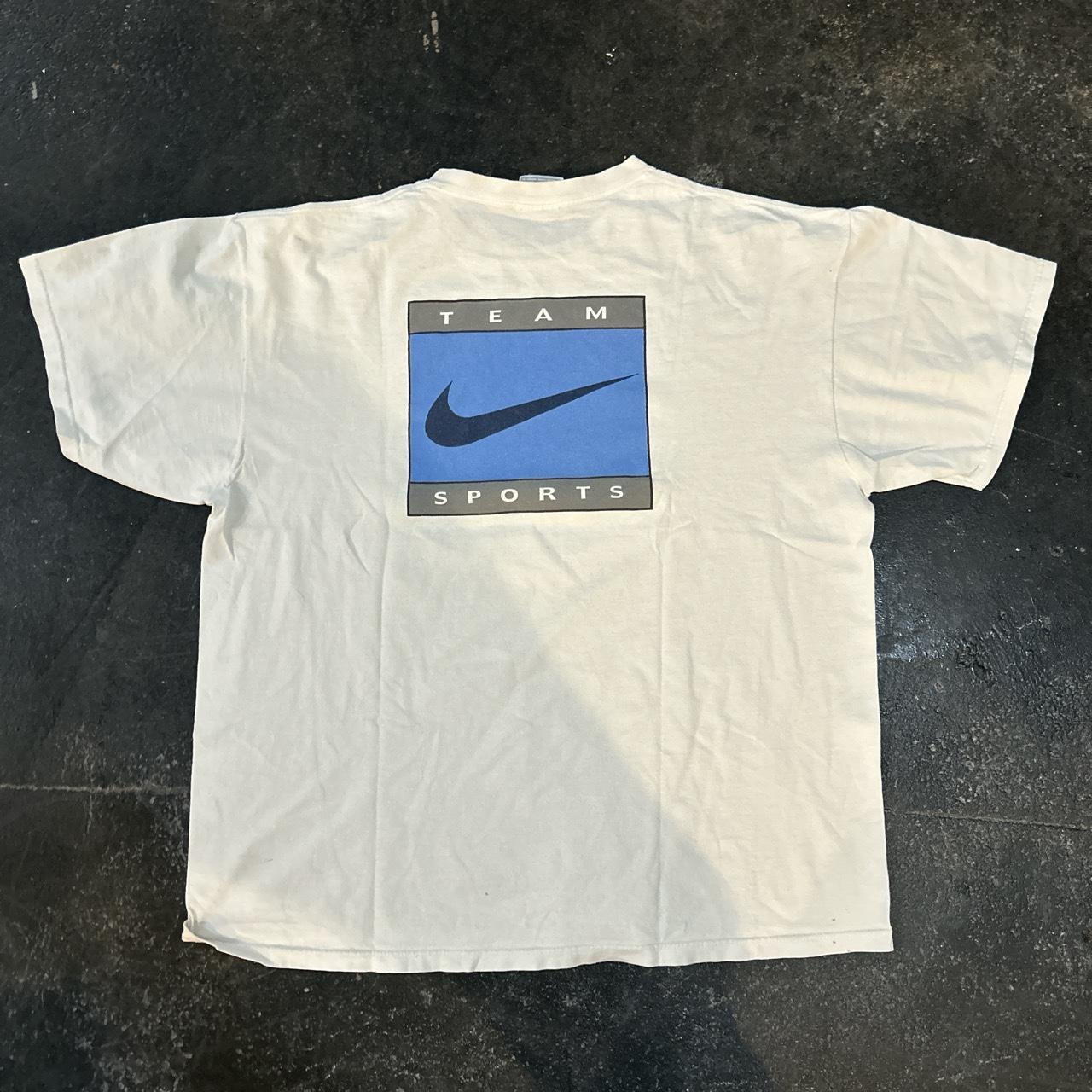 Nike Men's White and Blue T-shirt | Depop