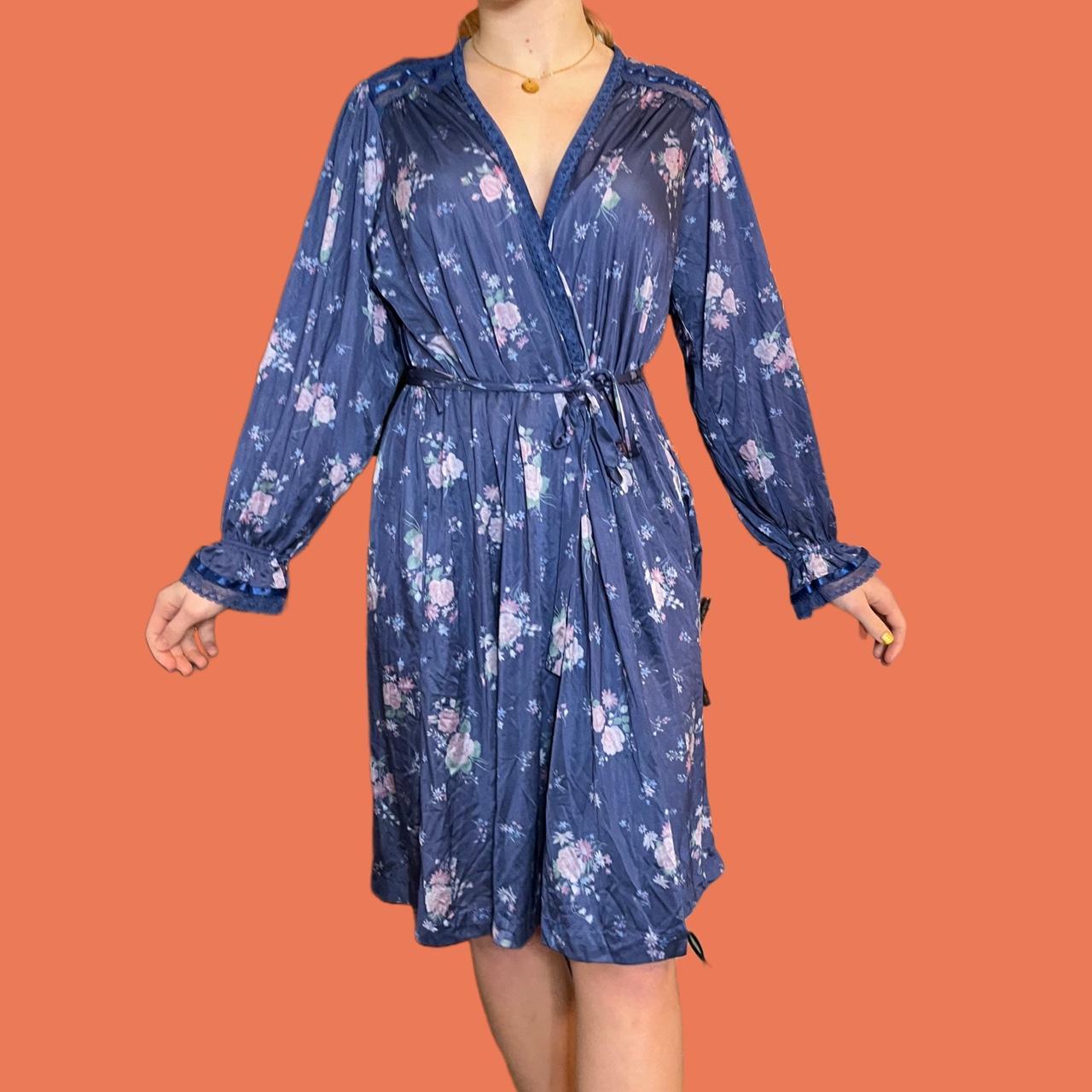 Miss elaine online robe