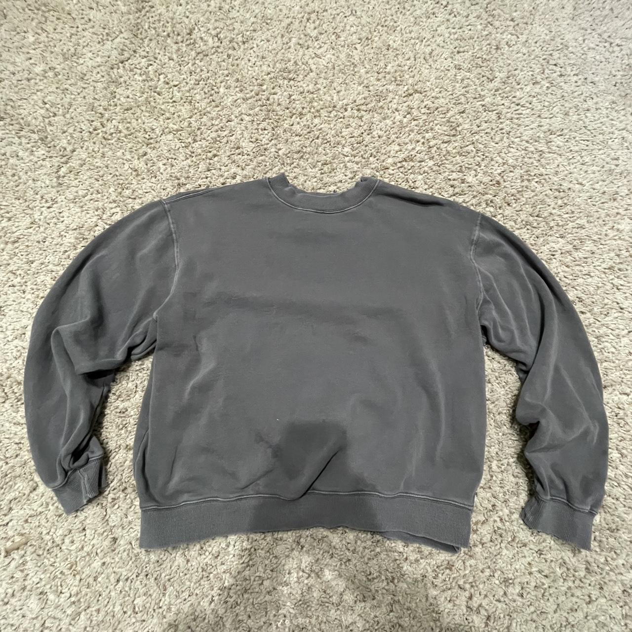 Blank grey crewneck PacSun essential Size L Couple... - Depop