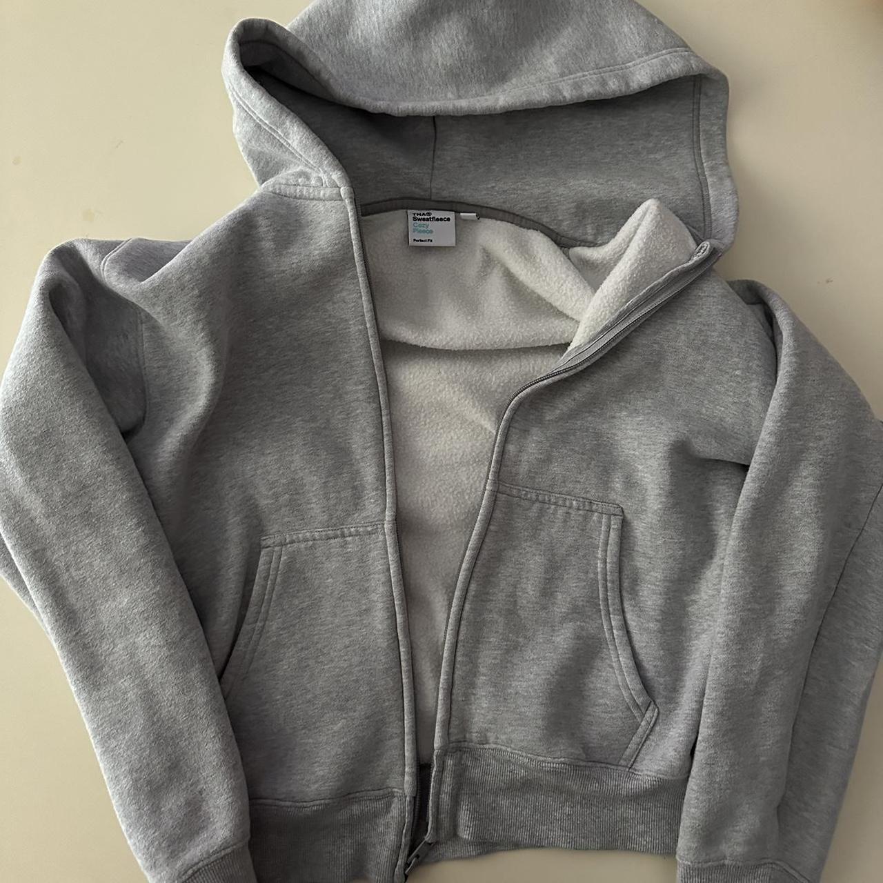 Aritzia Grey Perfect Cozy Fleece “S” - size small - Depop