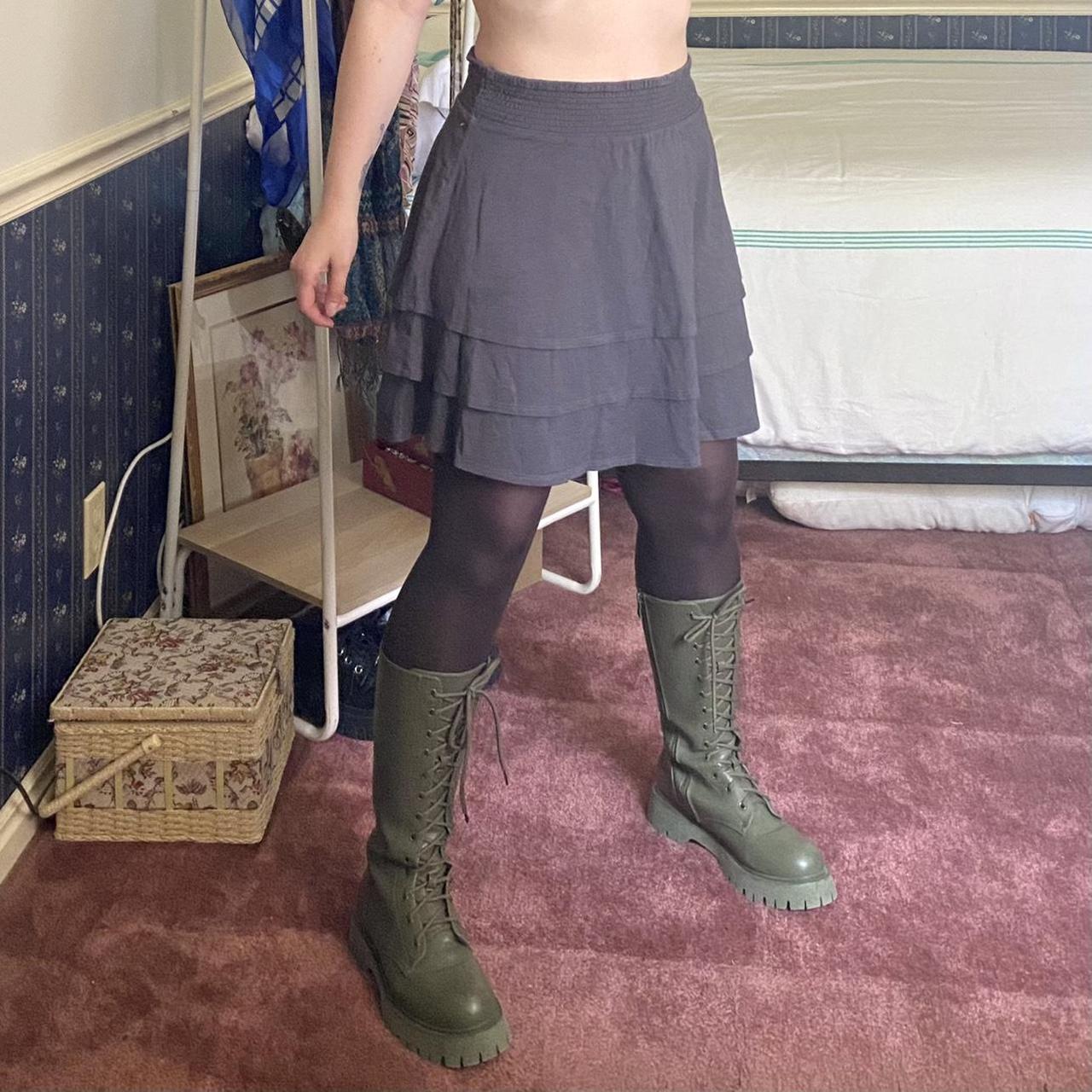 HILL GREY TIERED MINI SKIRT SIZE SMALL Depop