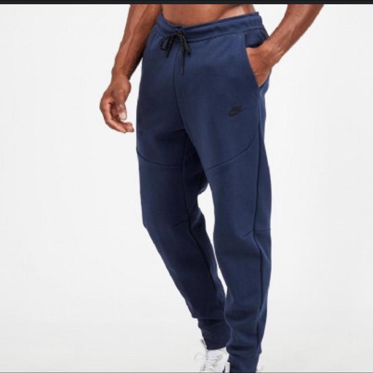 Nike Men's Joggerstracksuits Depop