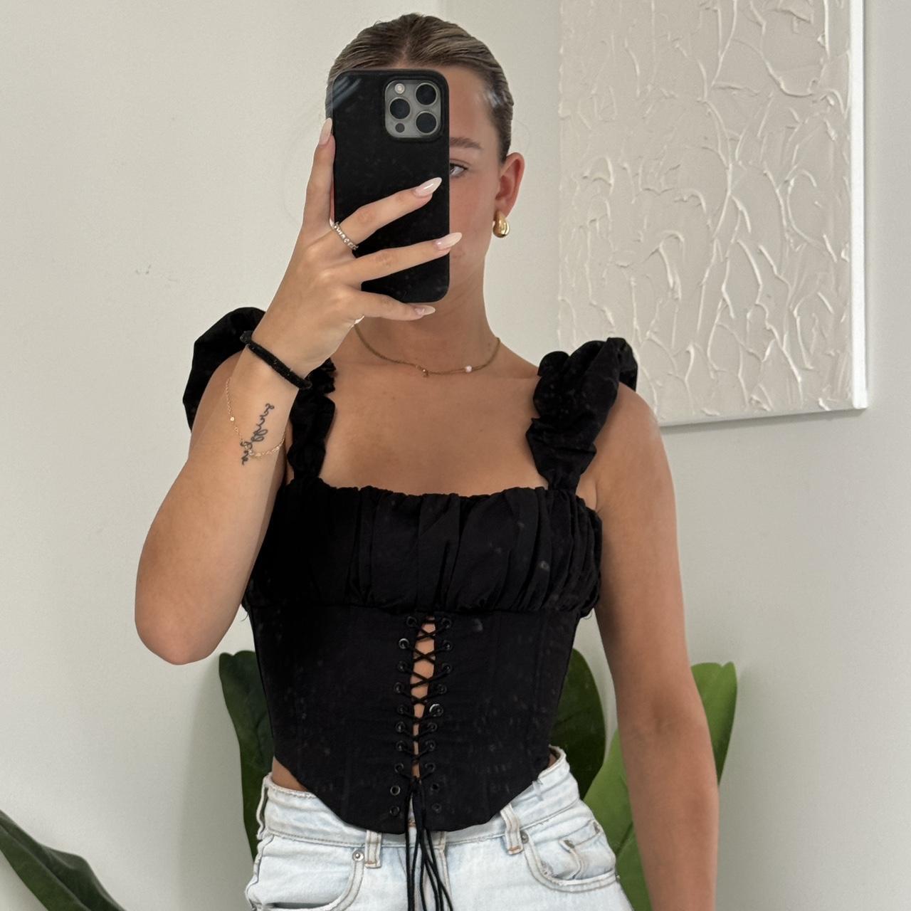 Princess Polly top Zip up back Model size... Depop