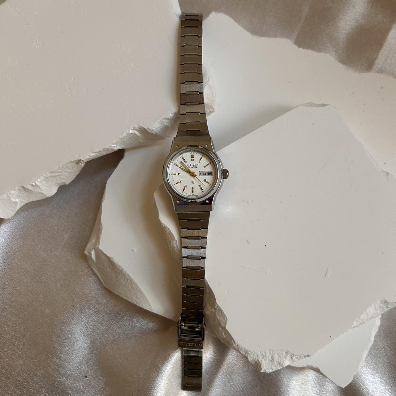 item listed by goldenhourtreasure