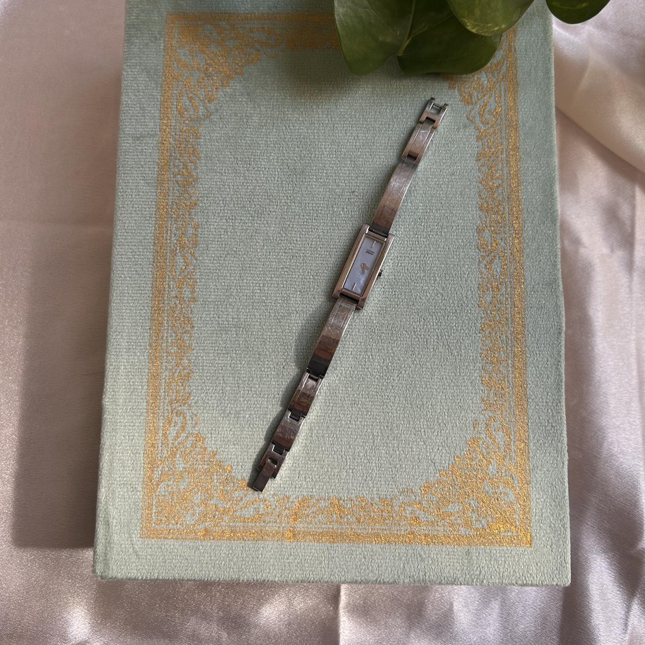 item listed by goldenhourtreasure