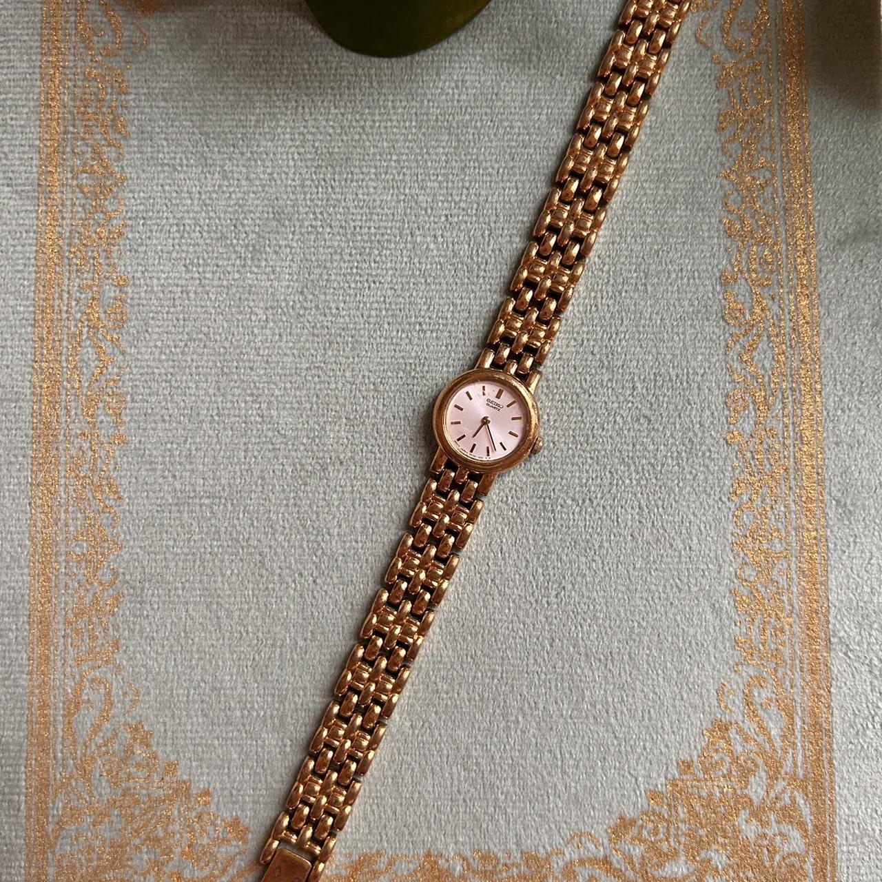 item listed by goldenhourtreasure