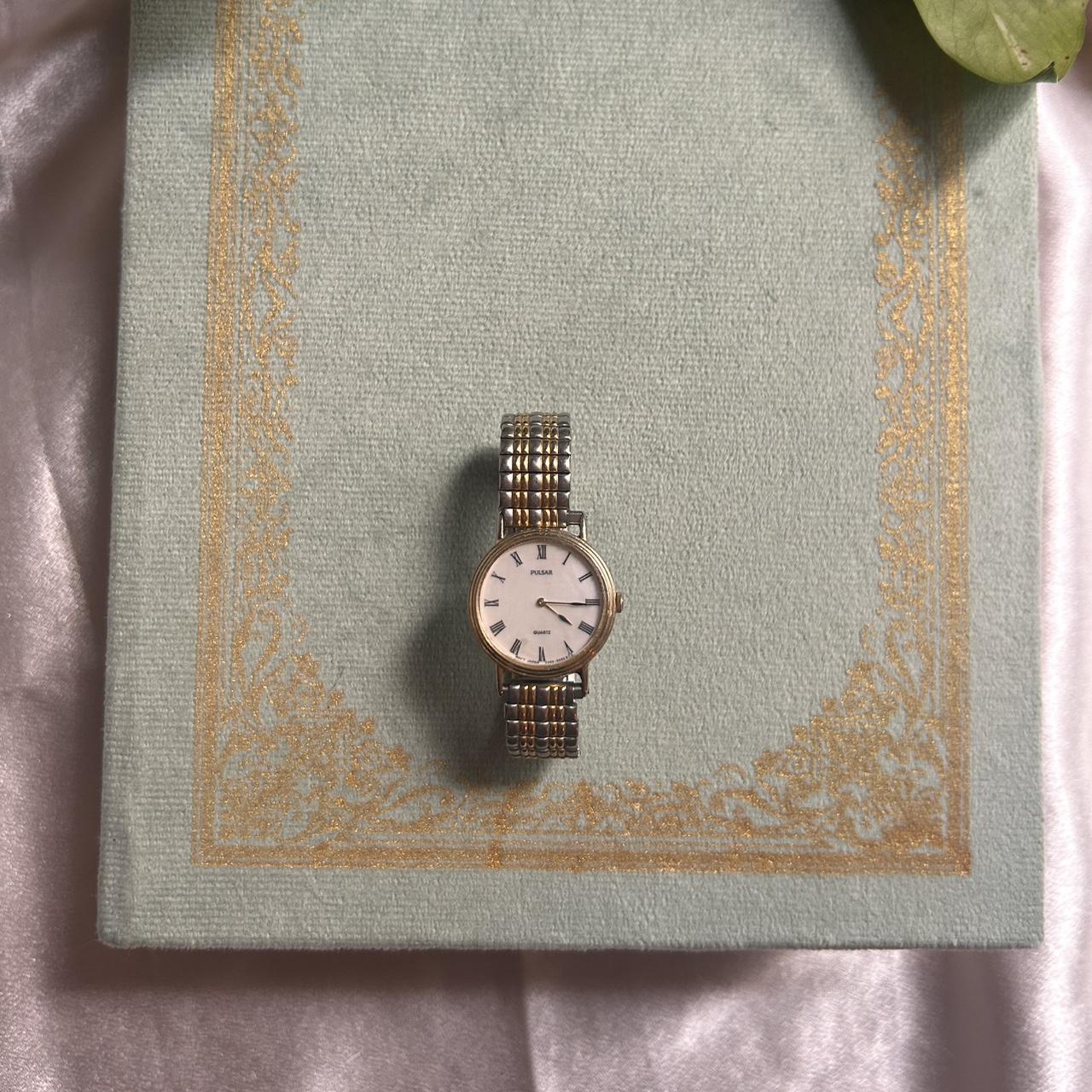 item listed by goldenhourtreasure